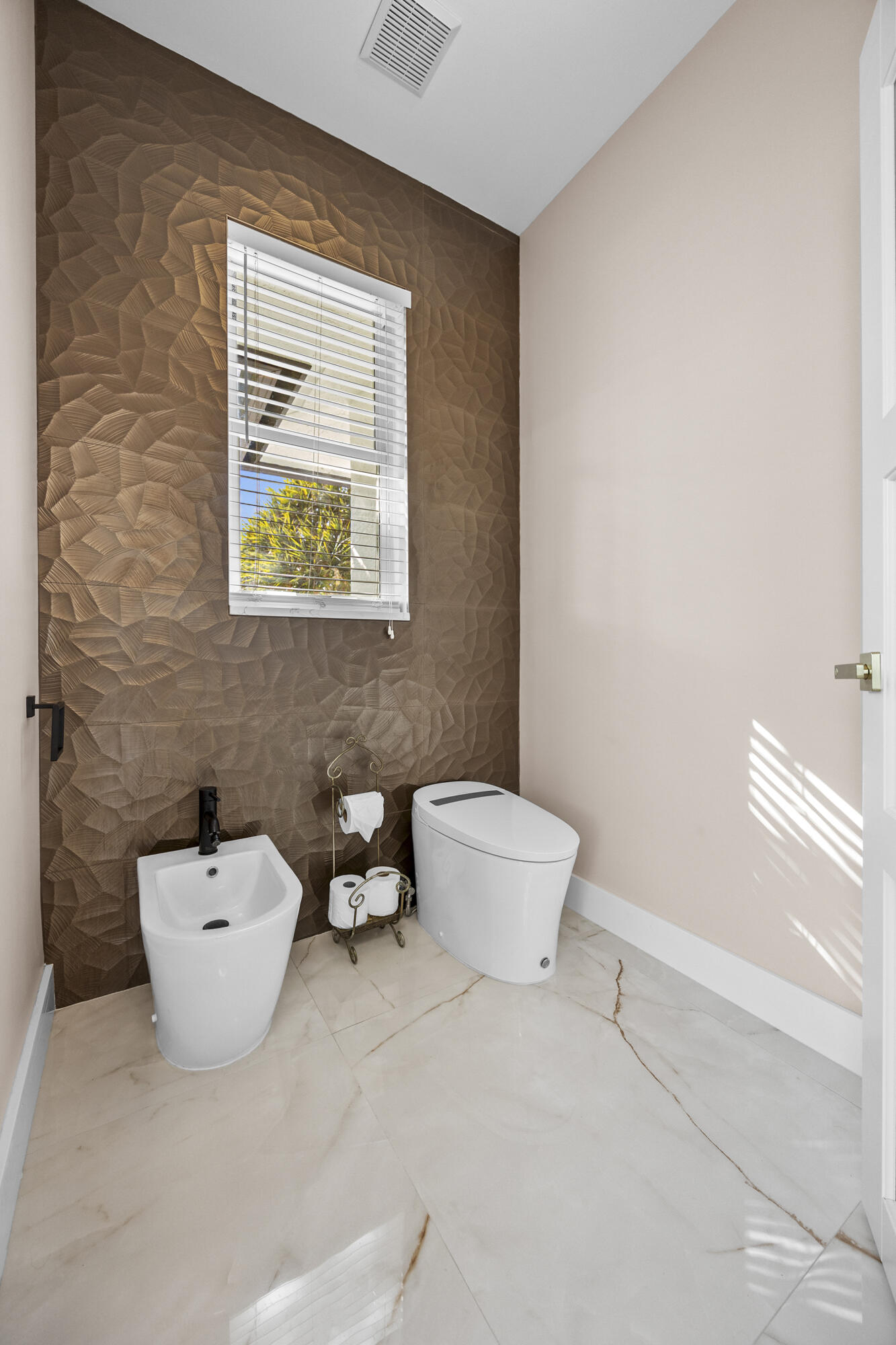 10591 Stonebridge Boulevard Property Photo 25