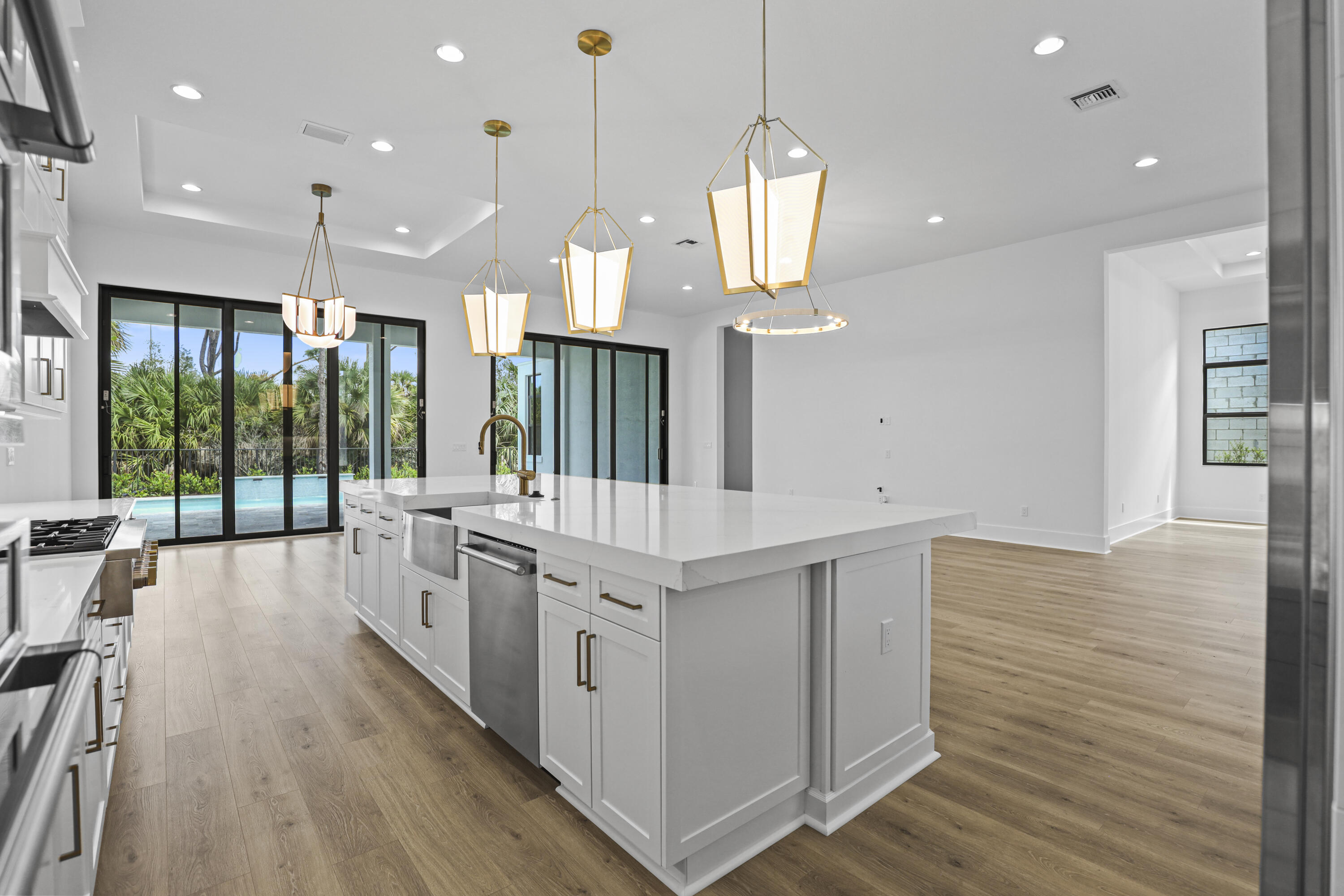 13286 Artisan Circle Property Photo 10