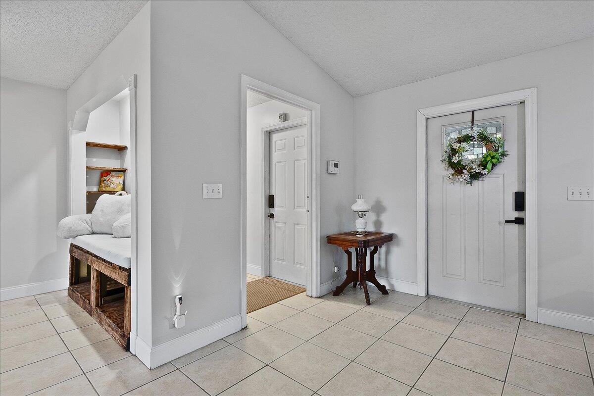 14537 77th Place N Property Photo 7
