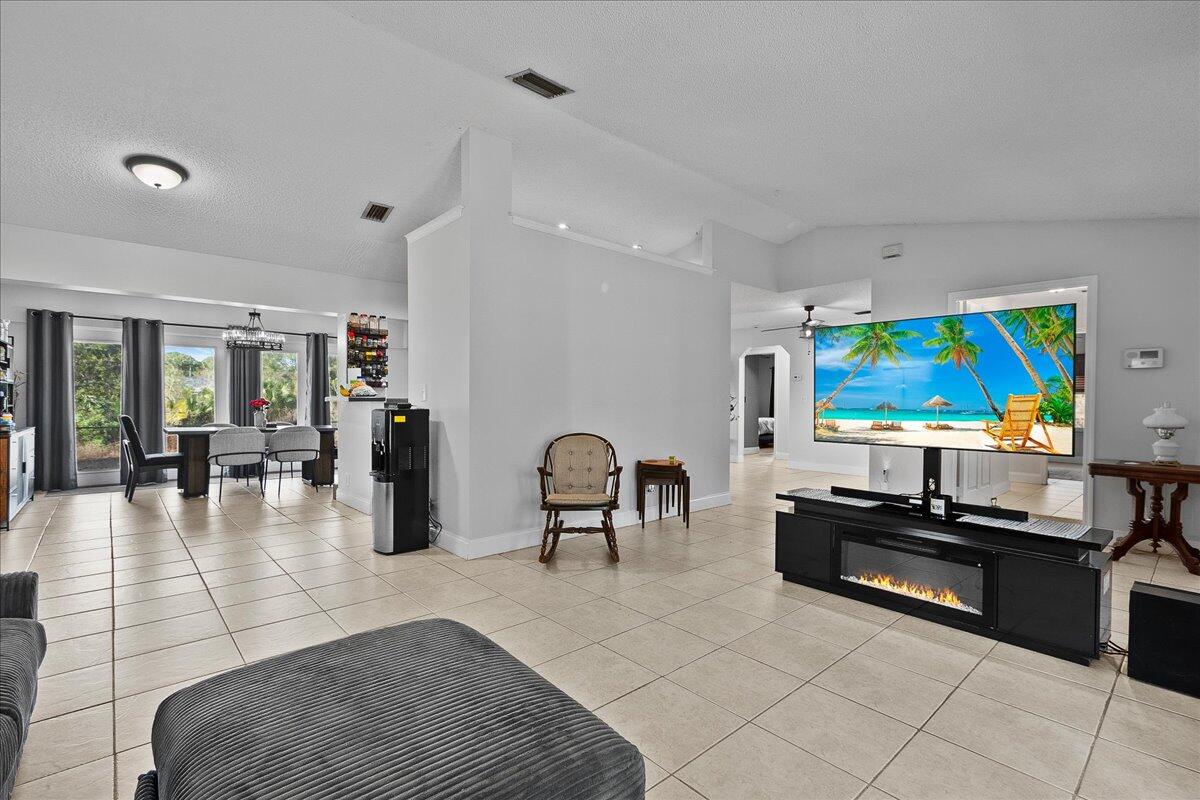 14537 77th Place N Property Photo 18