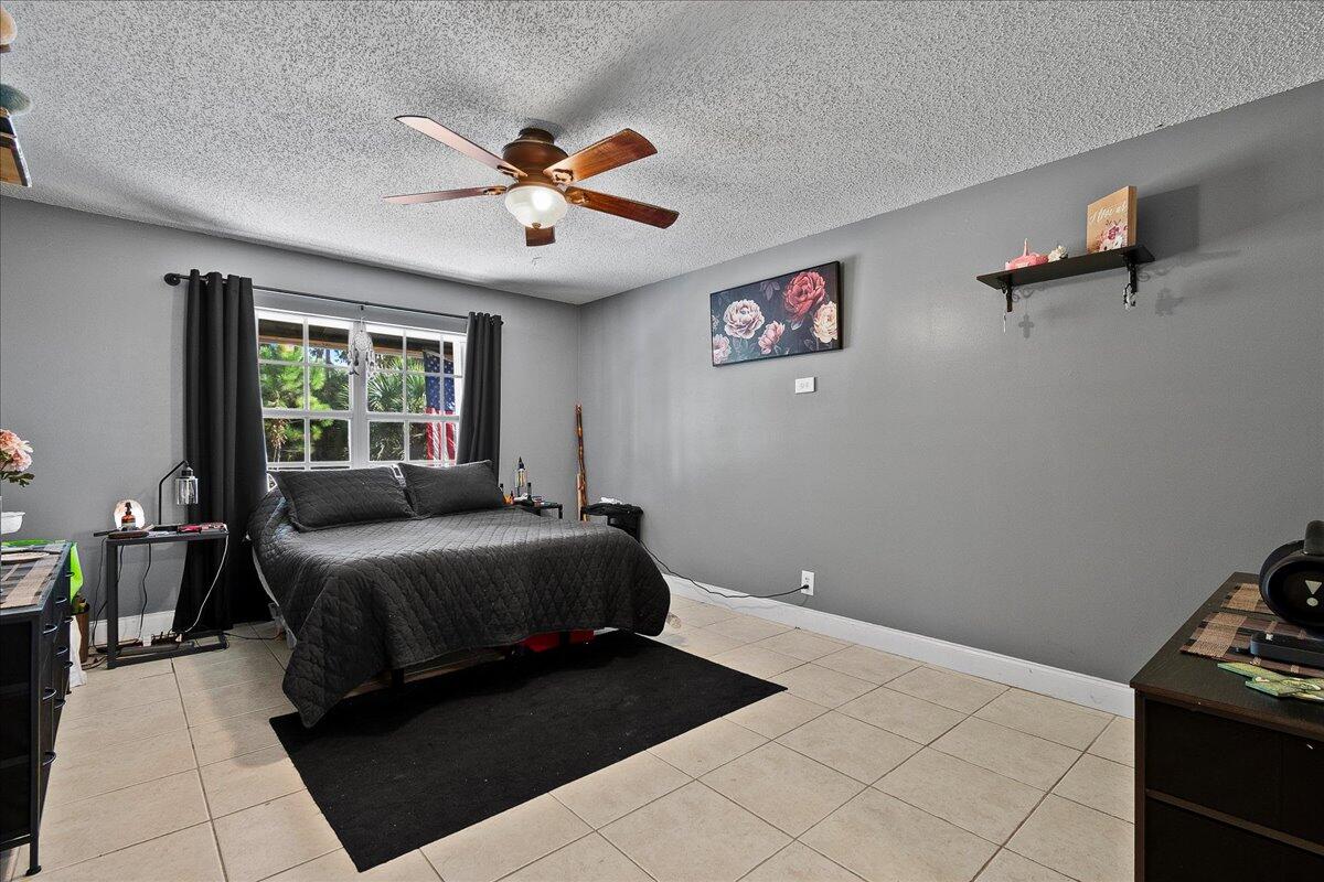 14537 77th Place N Property Photo 19