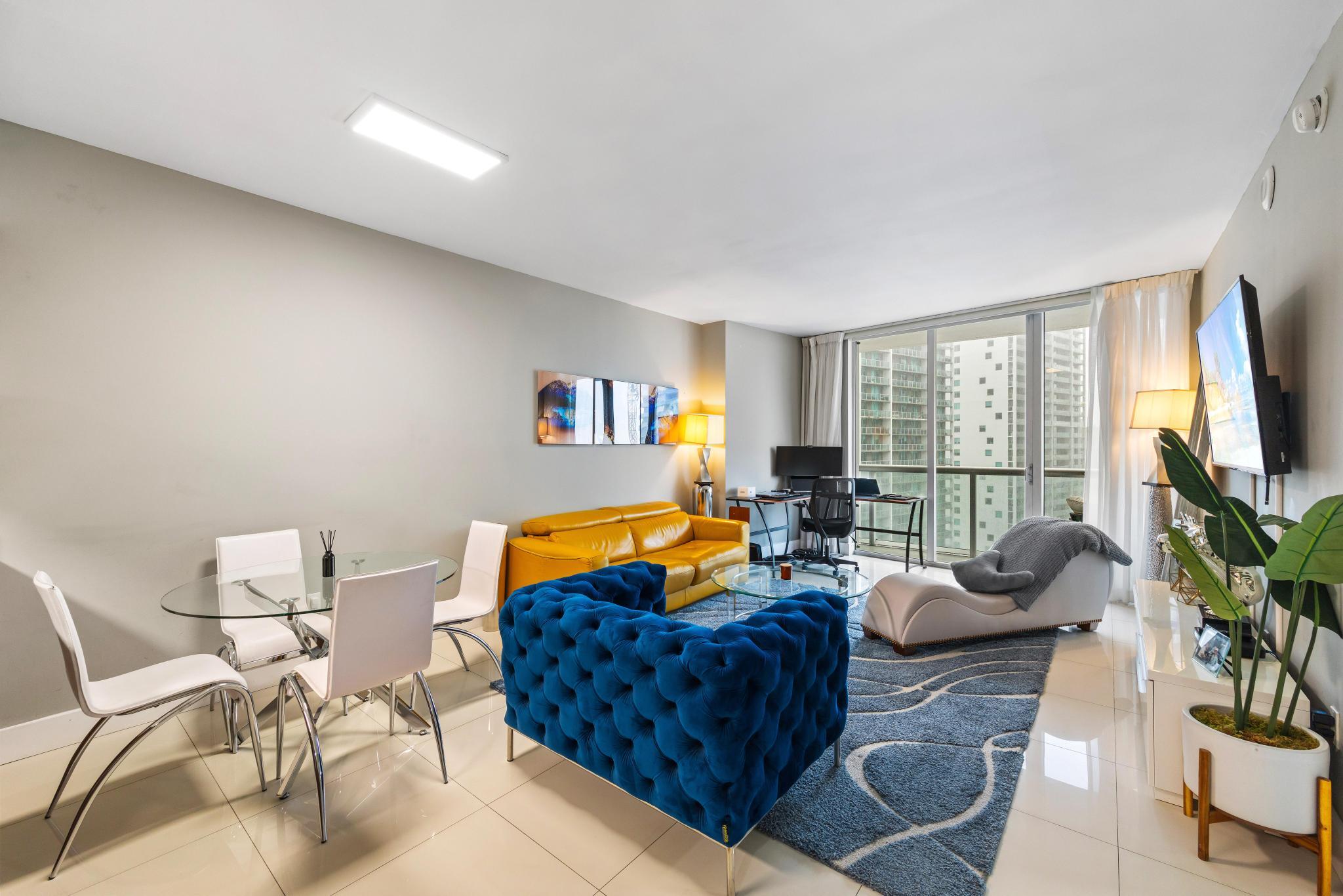 485 Brickell Avenue 2506 Property Photo 8