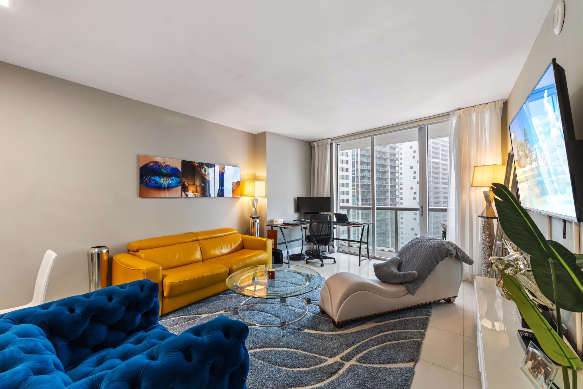 485 Brickell Avenue 2506 Property Photo 9