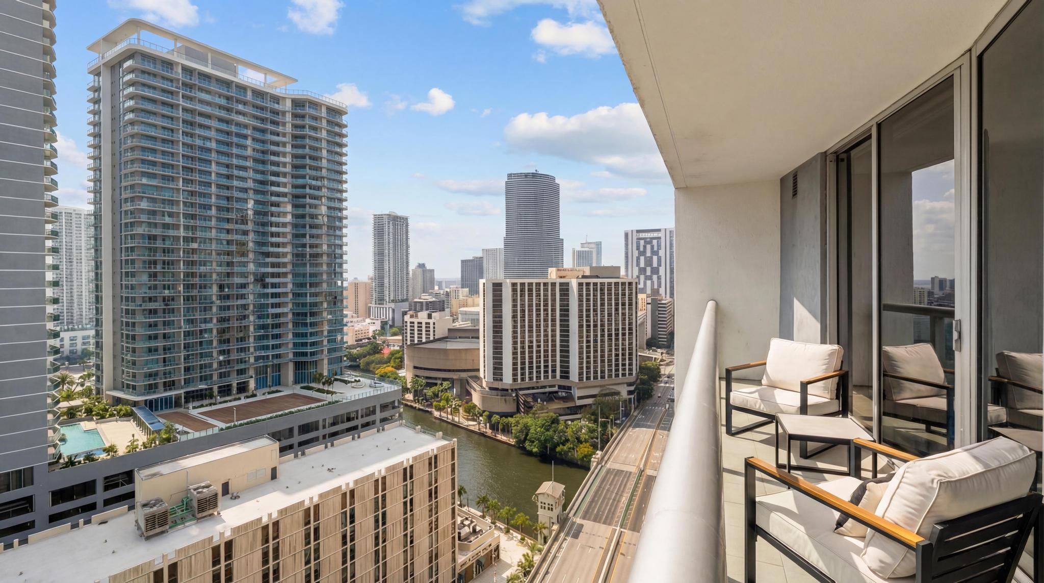485 Brickell Avenue 2506 Property Photo 15