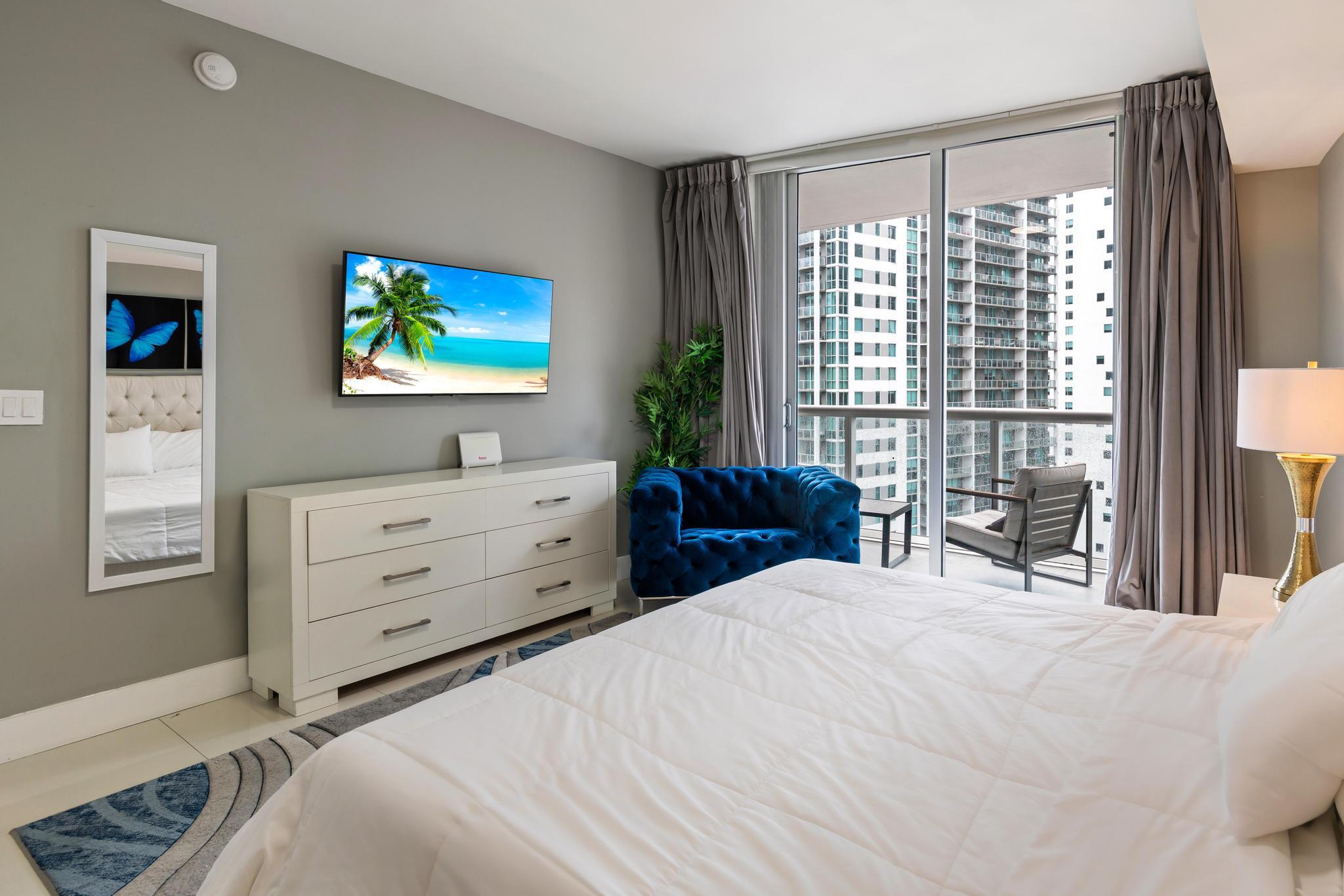 485 Brickell Avenue 2506 Property Photo 19
