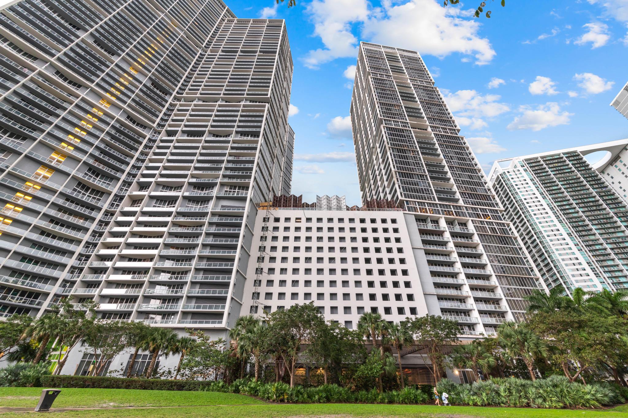 485 Brickell Avenue 2506 Property Photo 34