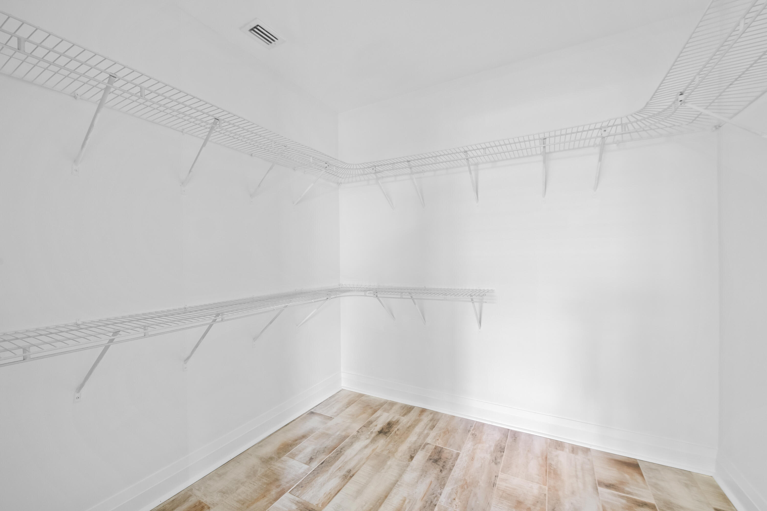 3244 Nw 25th Way Property Photo 13
