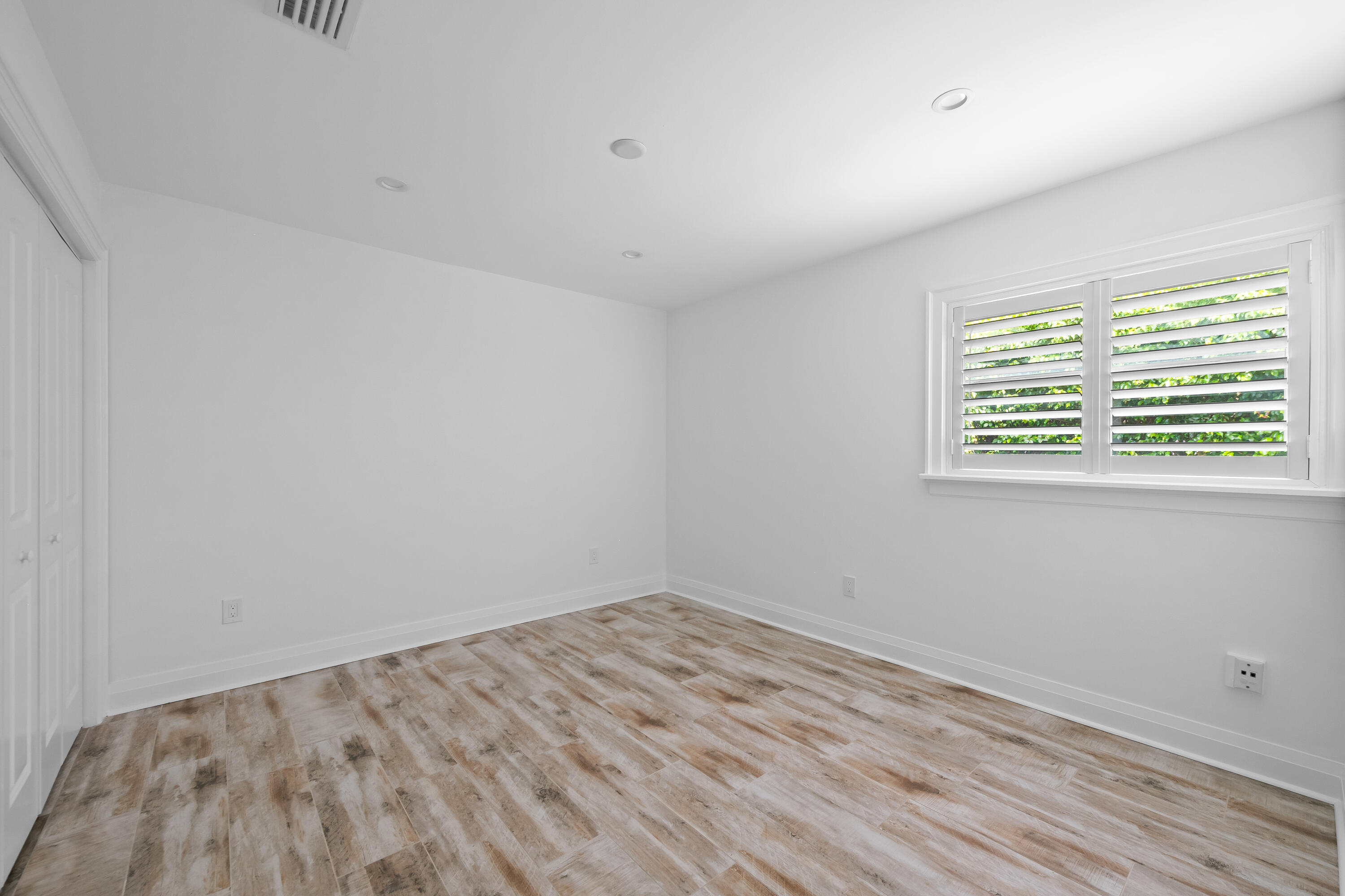 3244 Nw 25th Way Property Photo 15