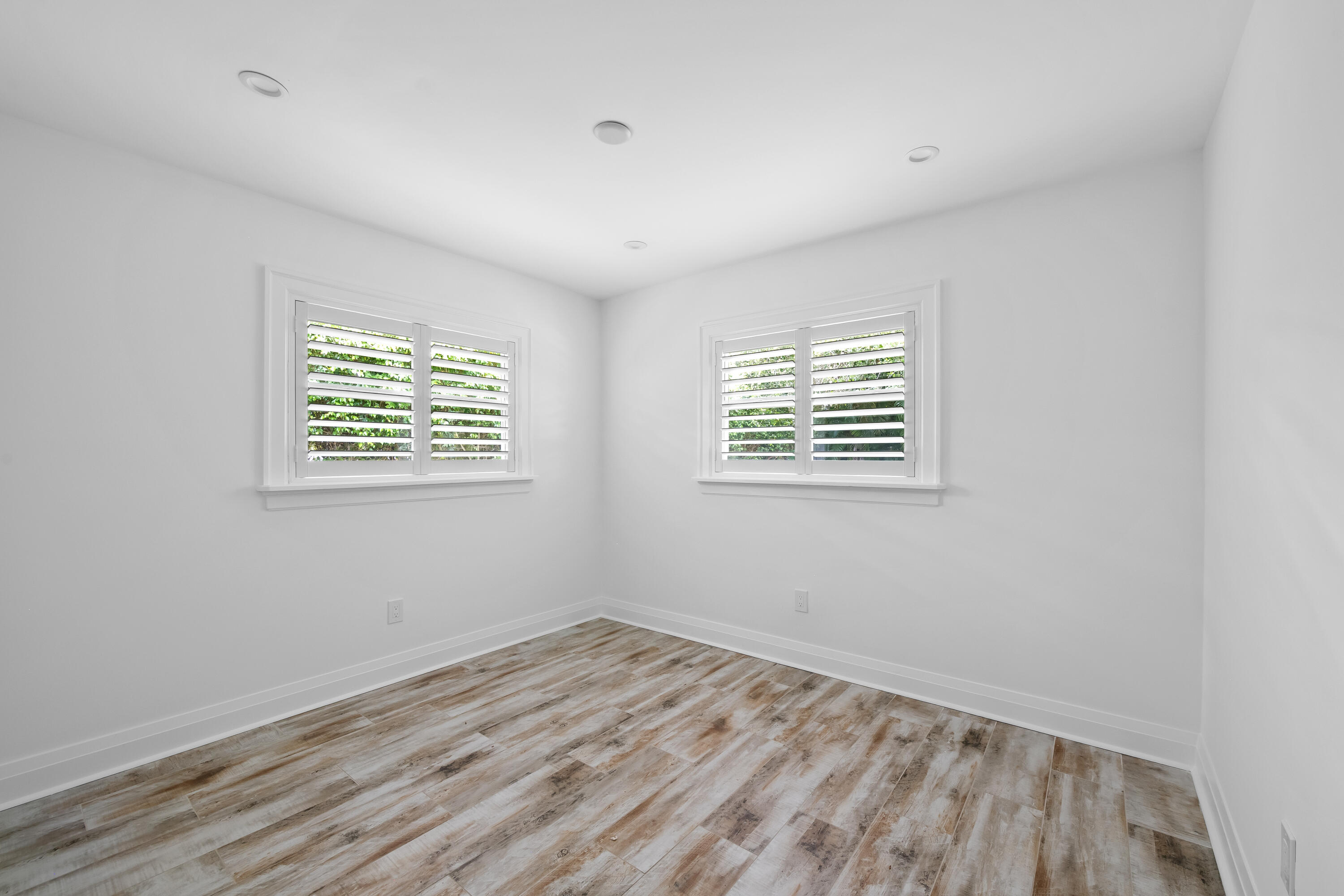 3244 Nw 25th Way Property Photo 19