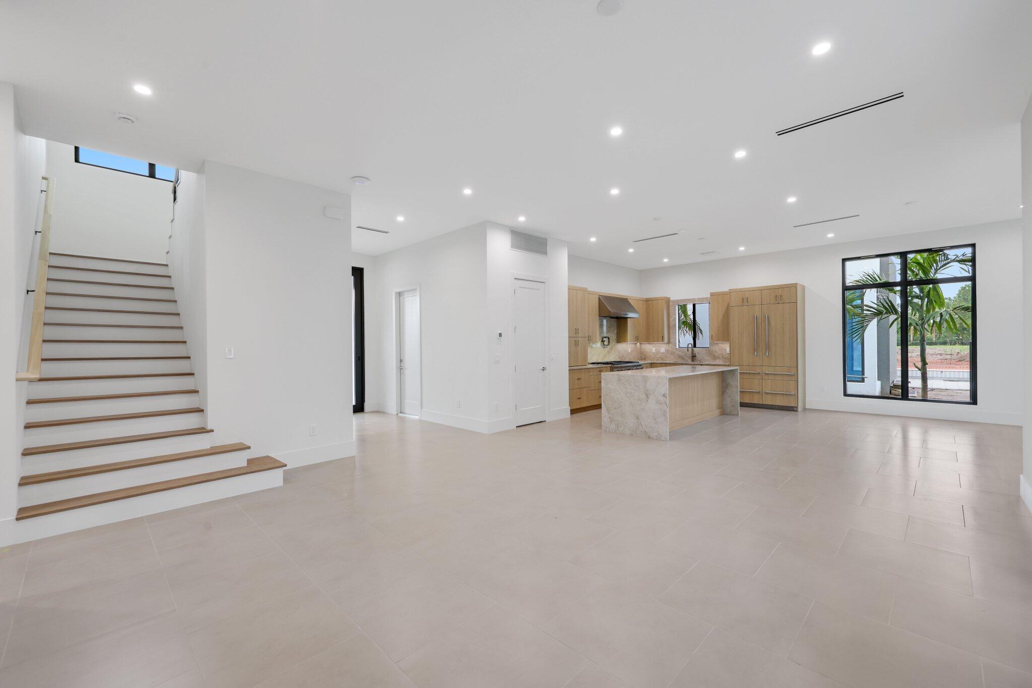 16702 Mosaic Place Property Photo 8