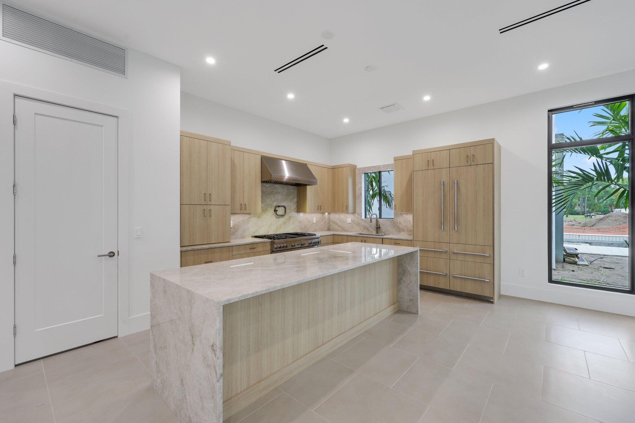 16702 Mosaic Place Property Photo 18