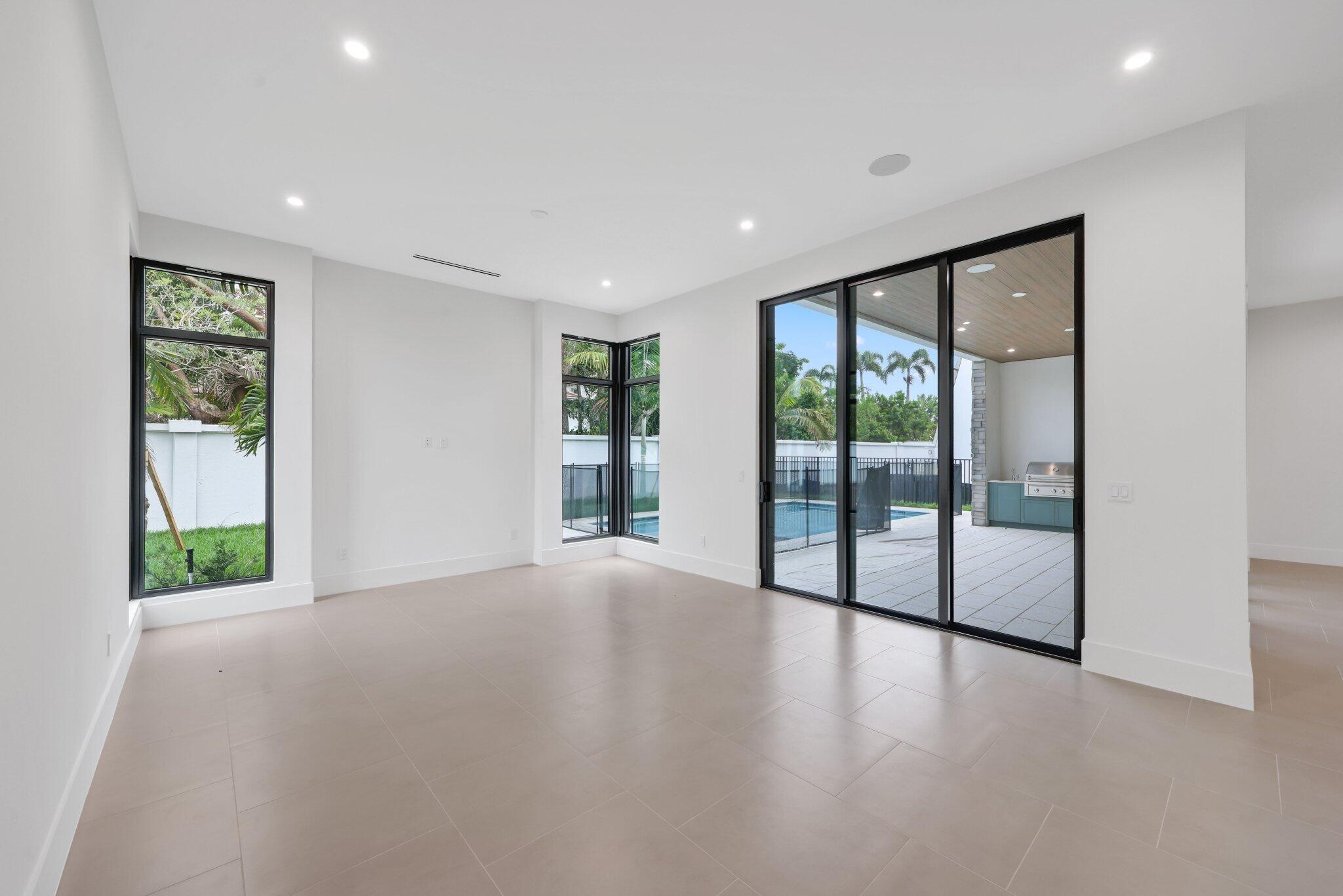16702 Mosaic Place Property Photo 23
