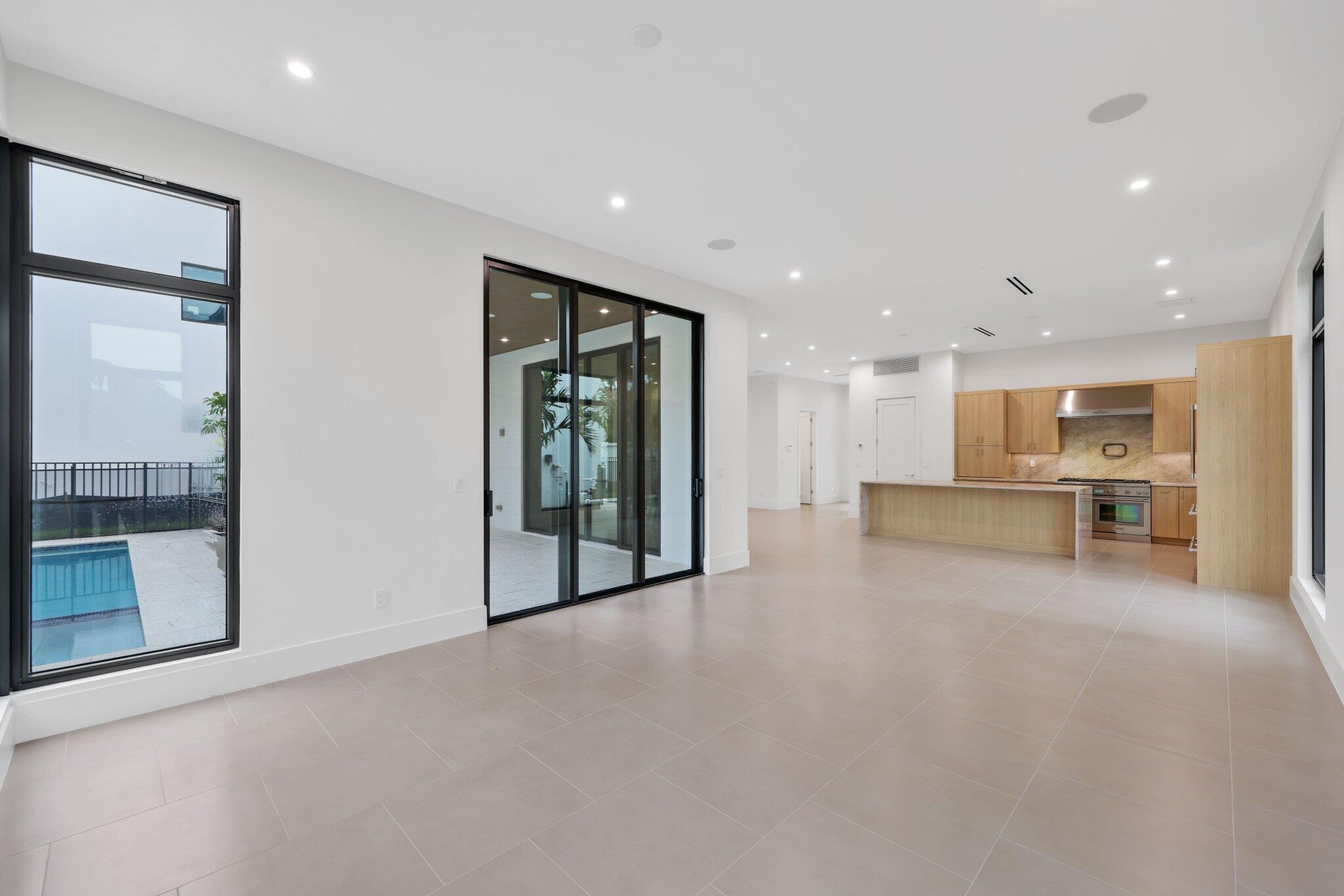 16702 Mosaic Place Property Photo 26