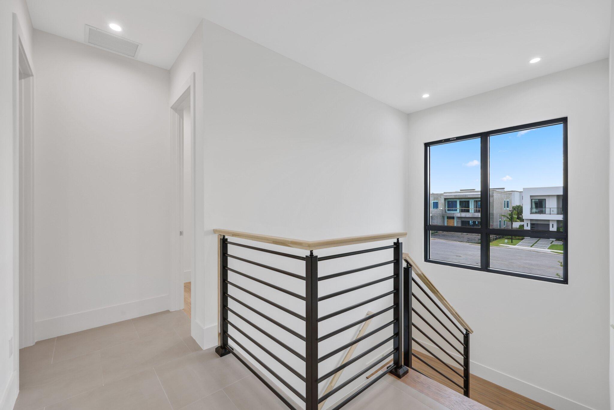 16702 Mosaic Place Property Photo 28