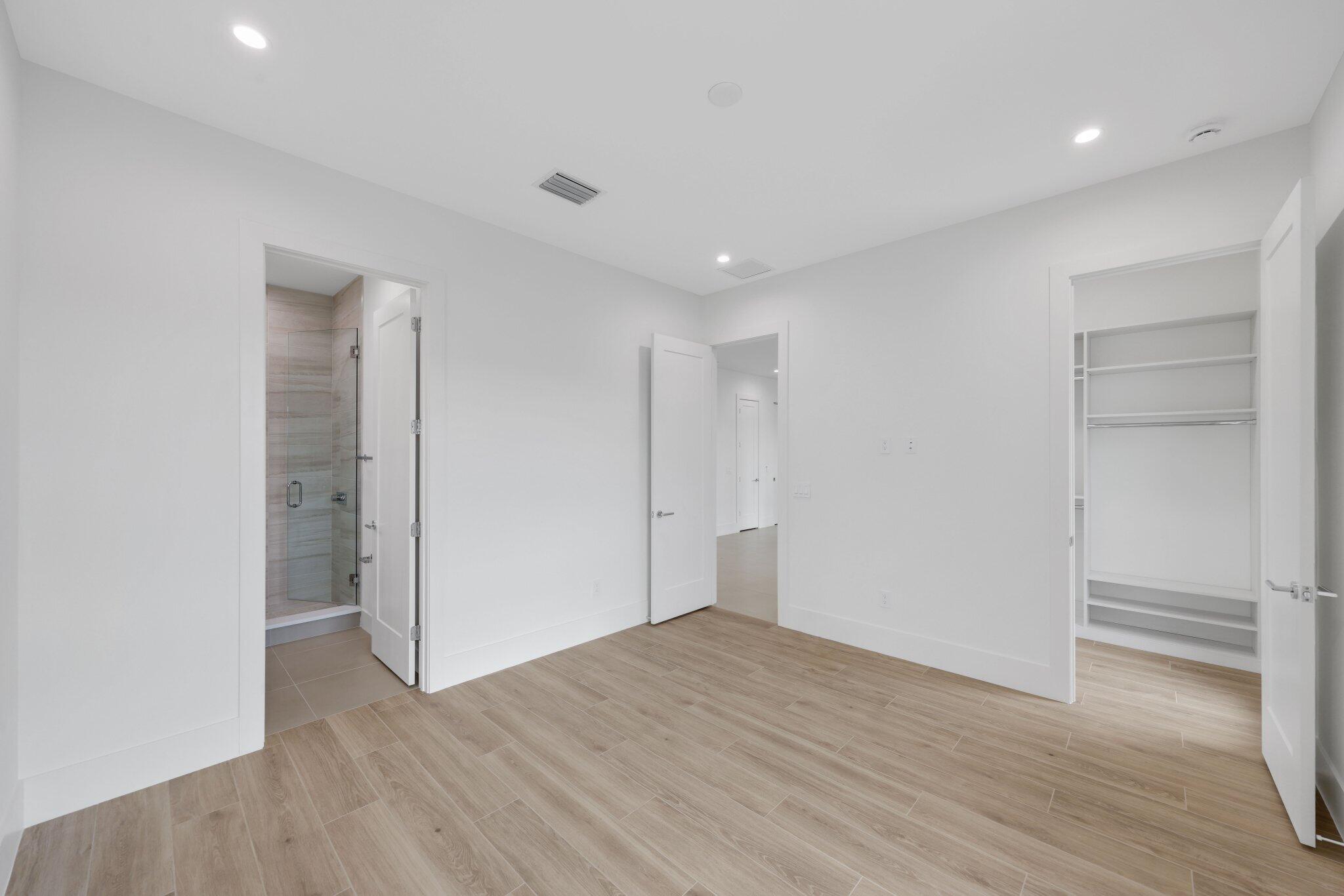 16702 Mosaic Place Property Photo 42