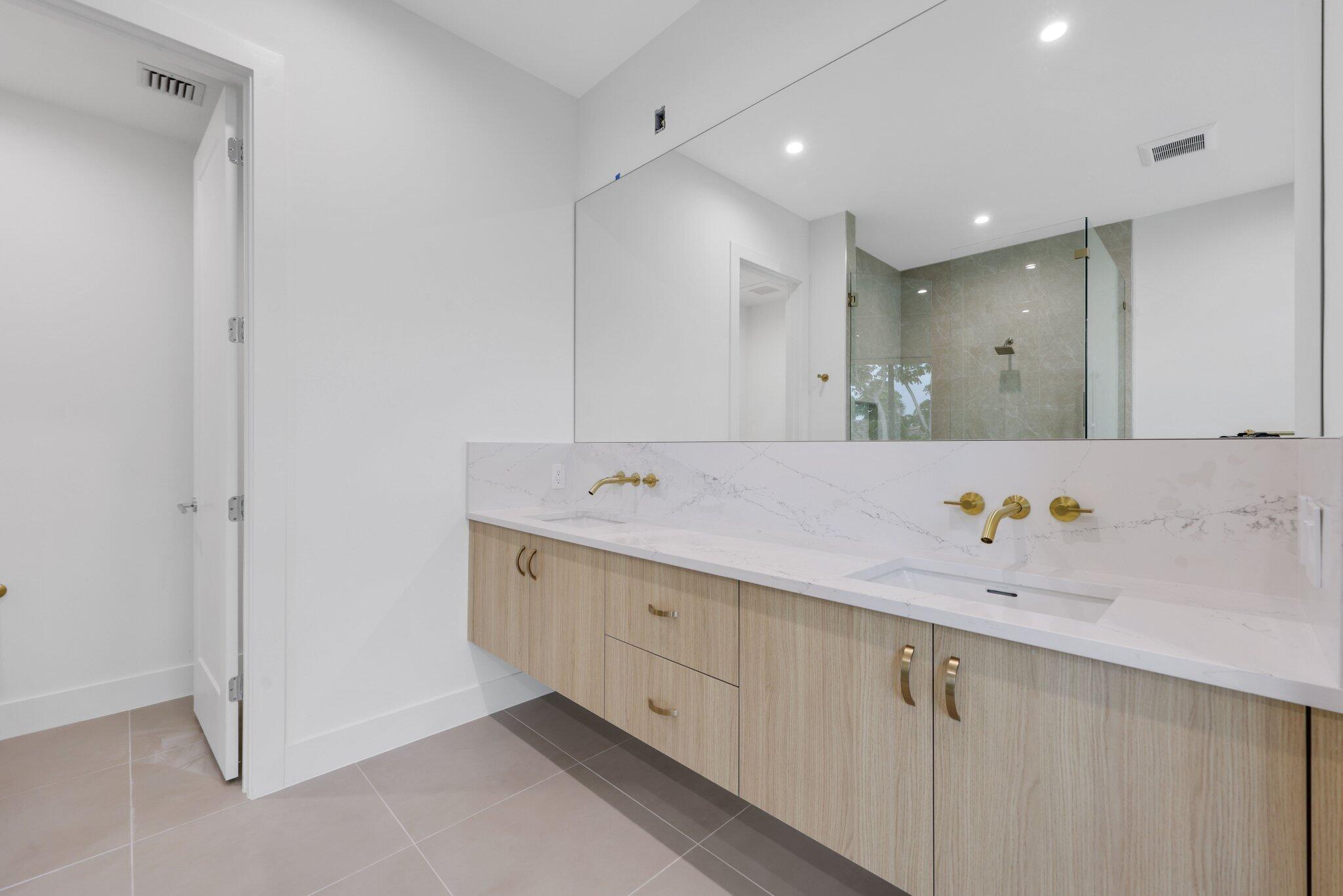16702 Mosaic Place Property Photo 46