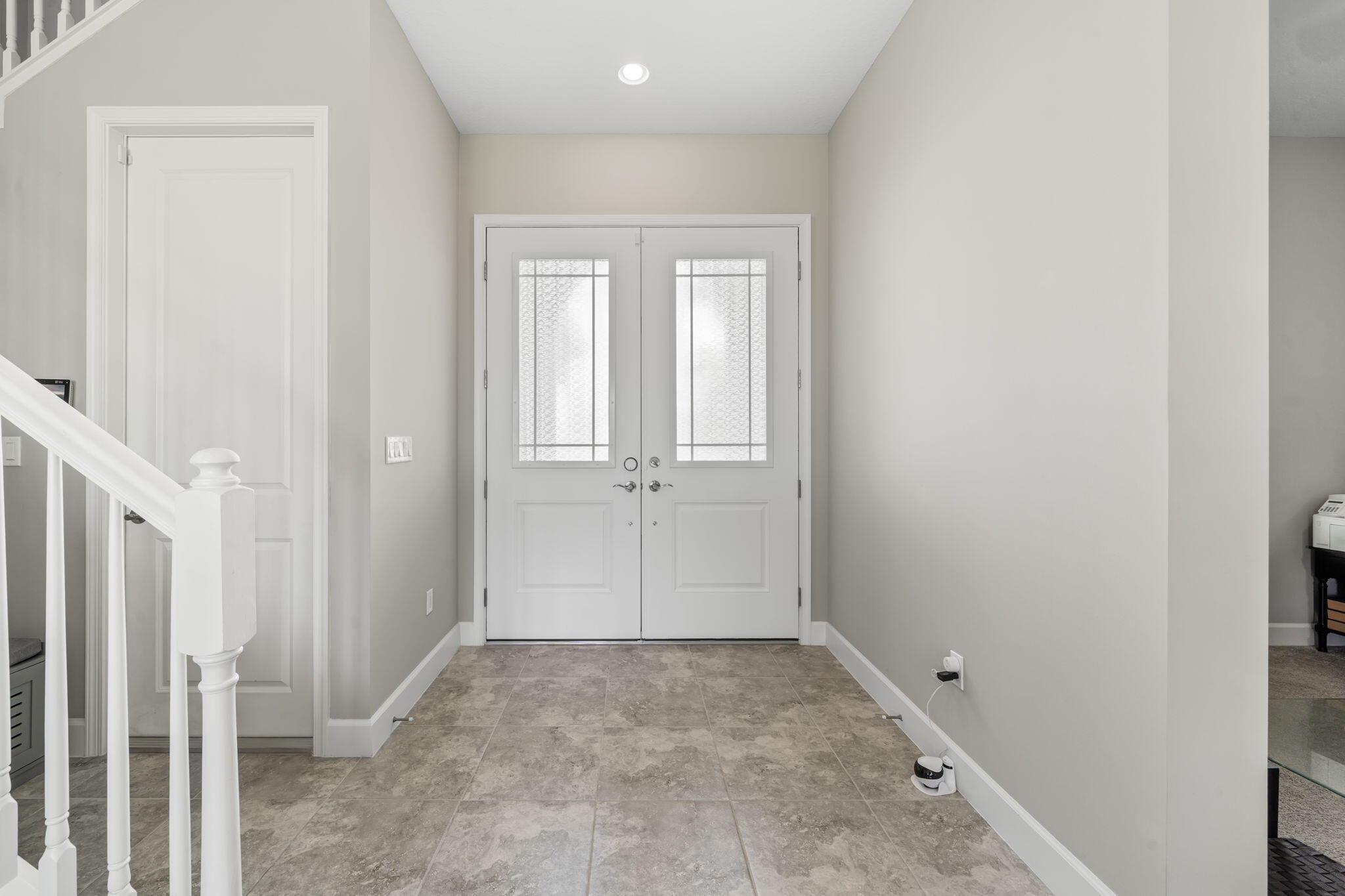5449 Empire Drive Property Photo 5