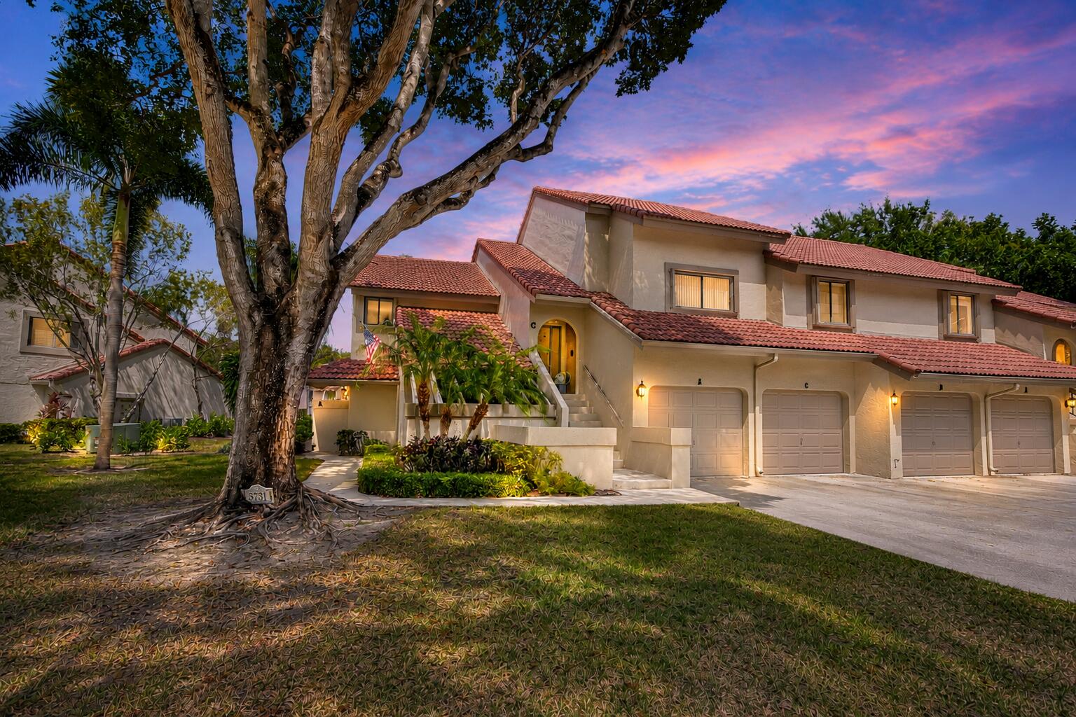 5731 Coach House Circle A Property Photo 6