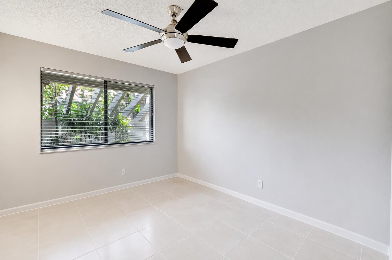 5731 Coach House Circle A Property Photo 27