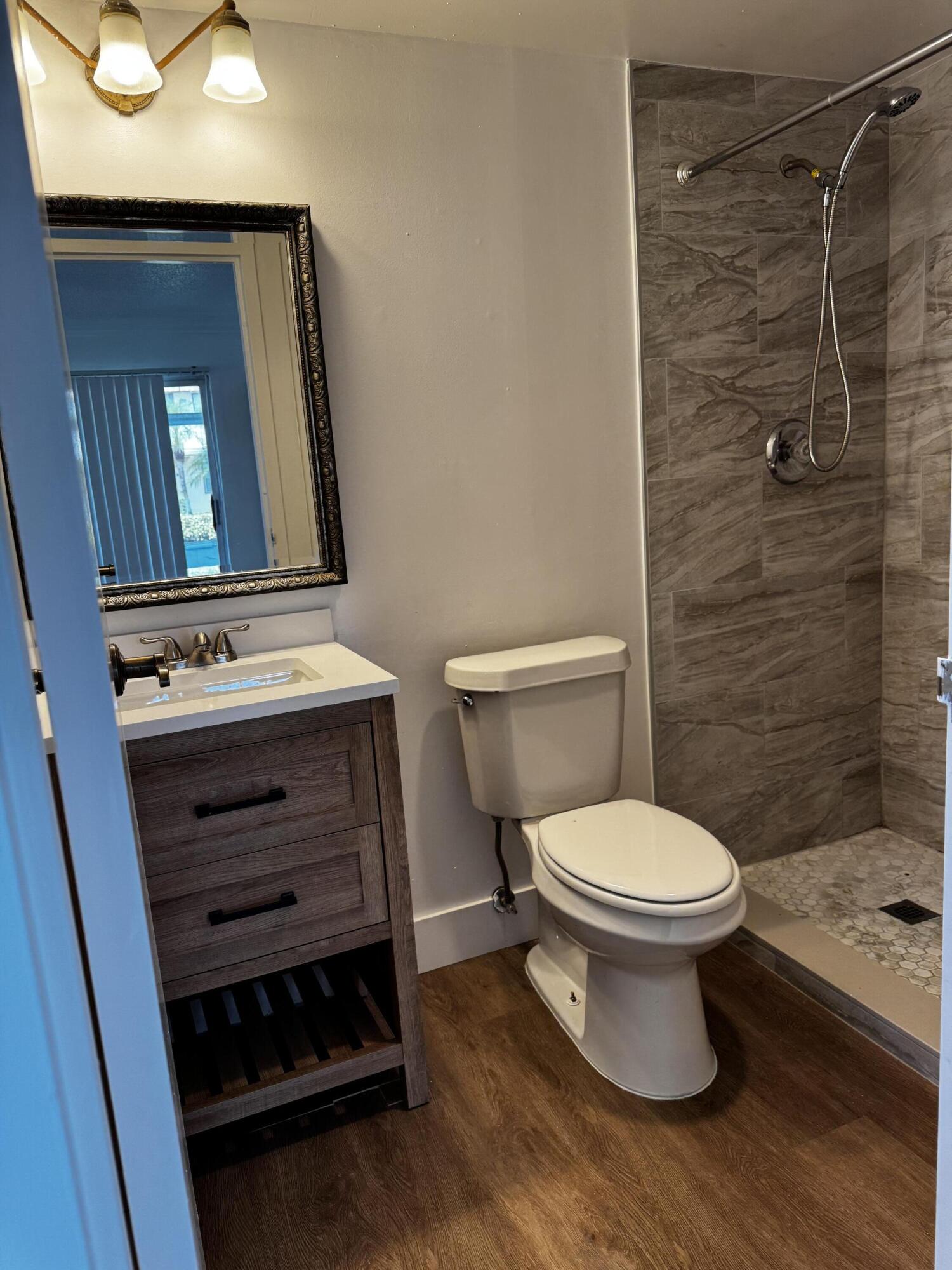 103 Saxony C Property Photo 8