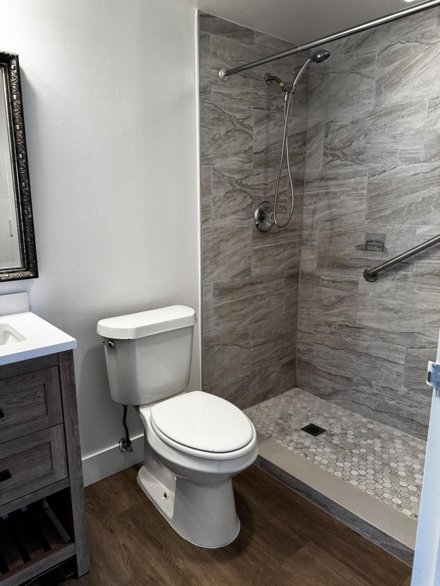 103 Saxony C Property Photo 10