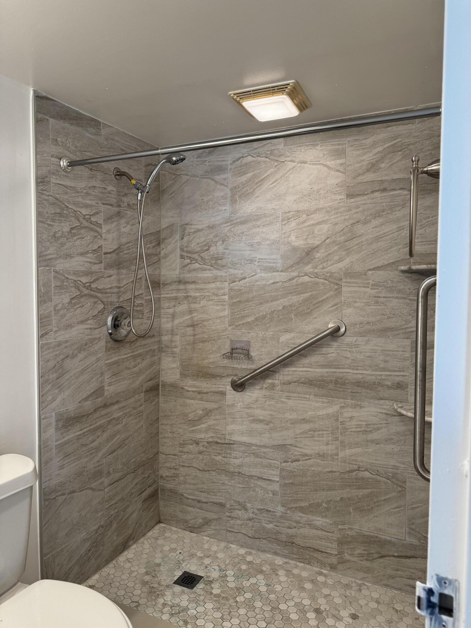 103 Saxony C Property Photo 11