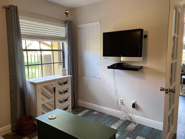 364 Prestwick Circle 4 Property Photo 20