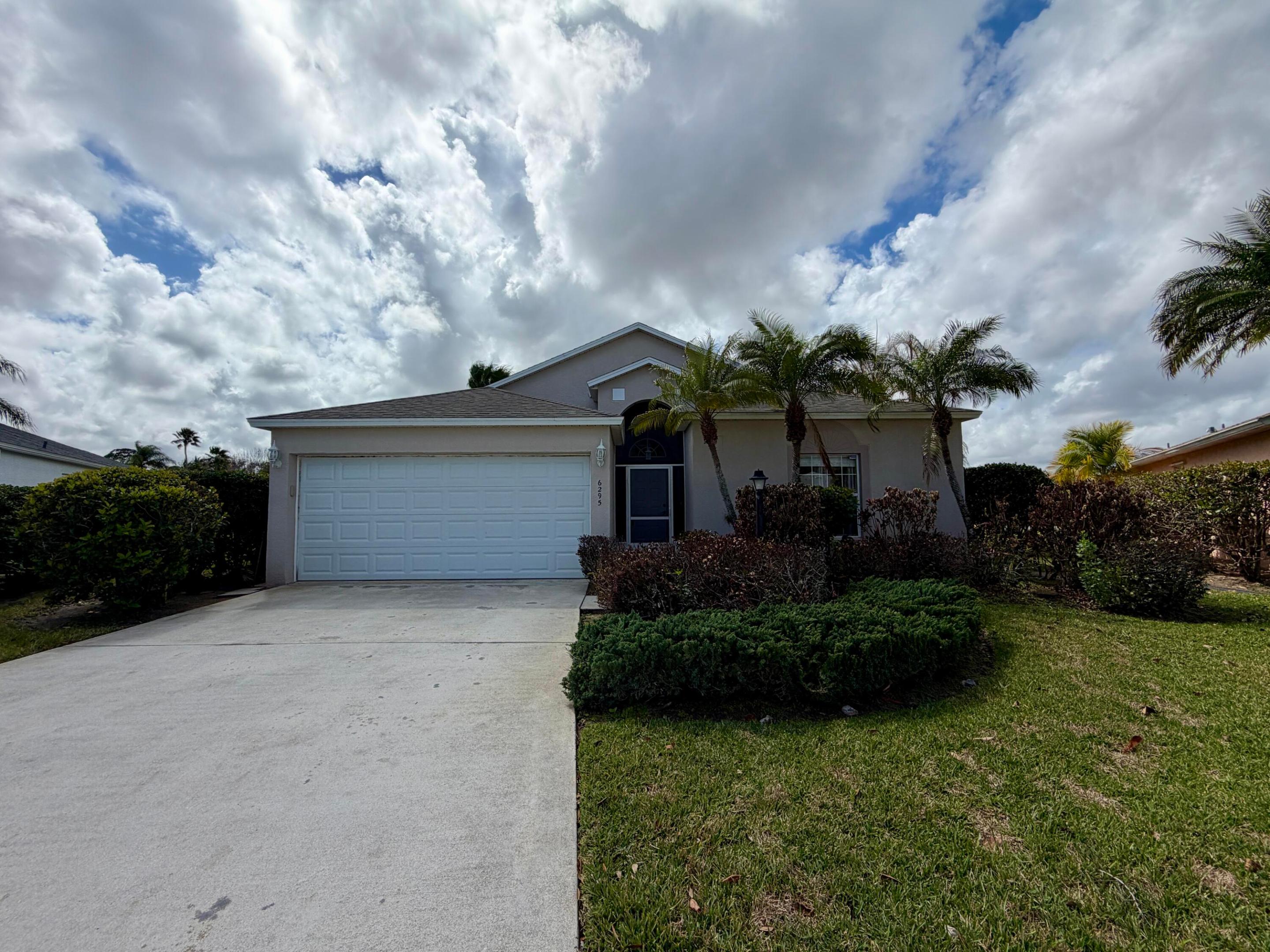 6295 33rd Manor Property Photo 1