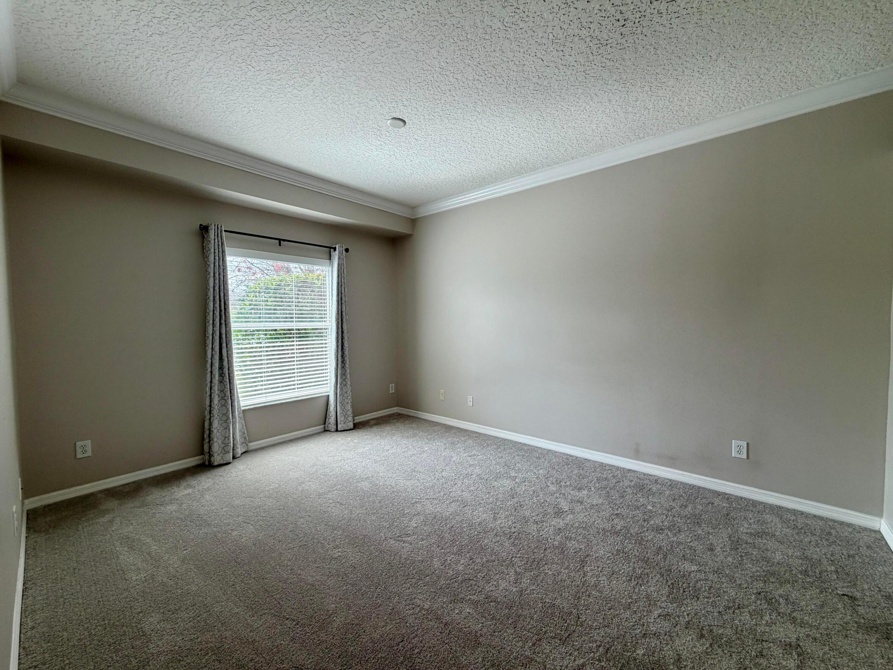 6295 33rd Manor Property Photo 12