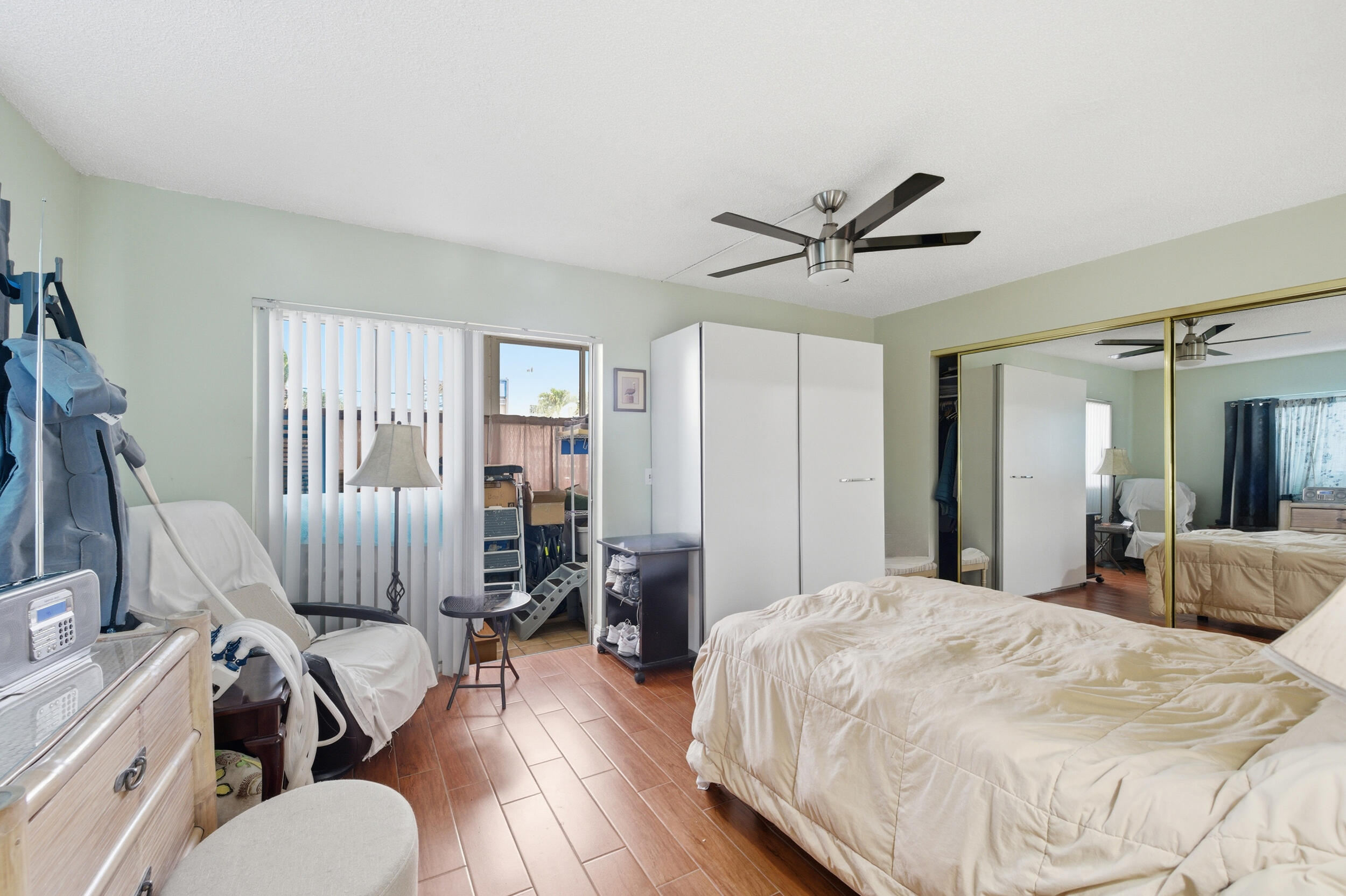 888 Flanders S Property Photo 13