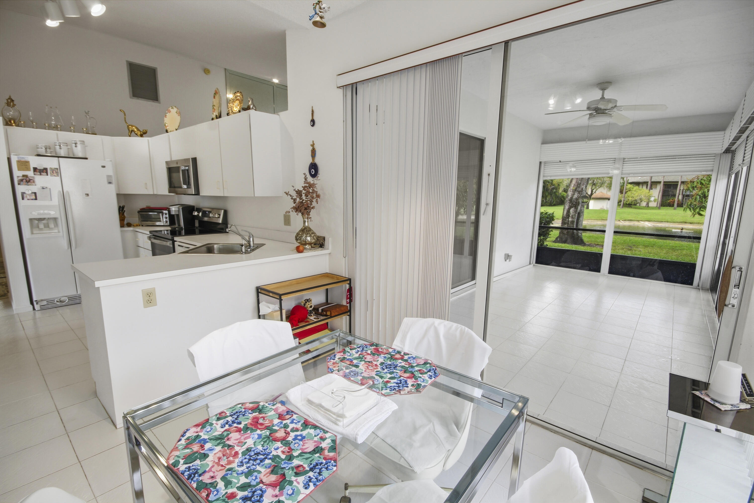 7660 Kings Ride Property Photo 6
