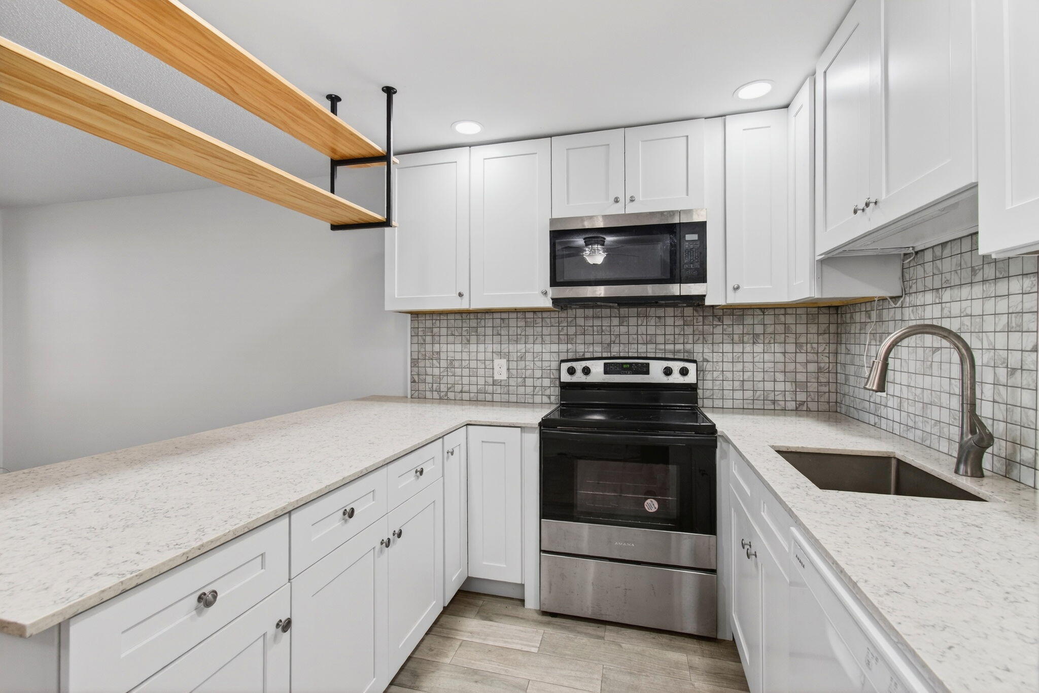 247 Ventnor R Property Photo 18