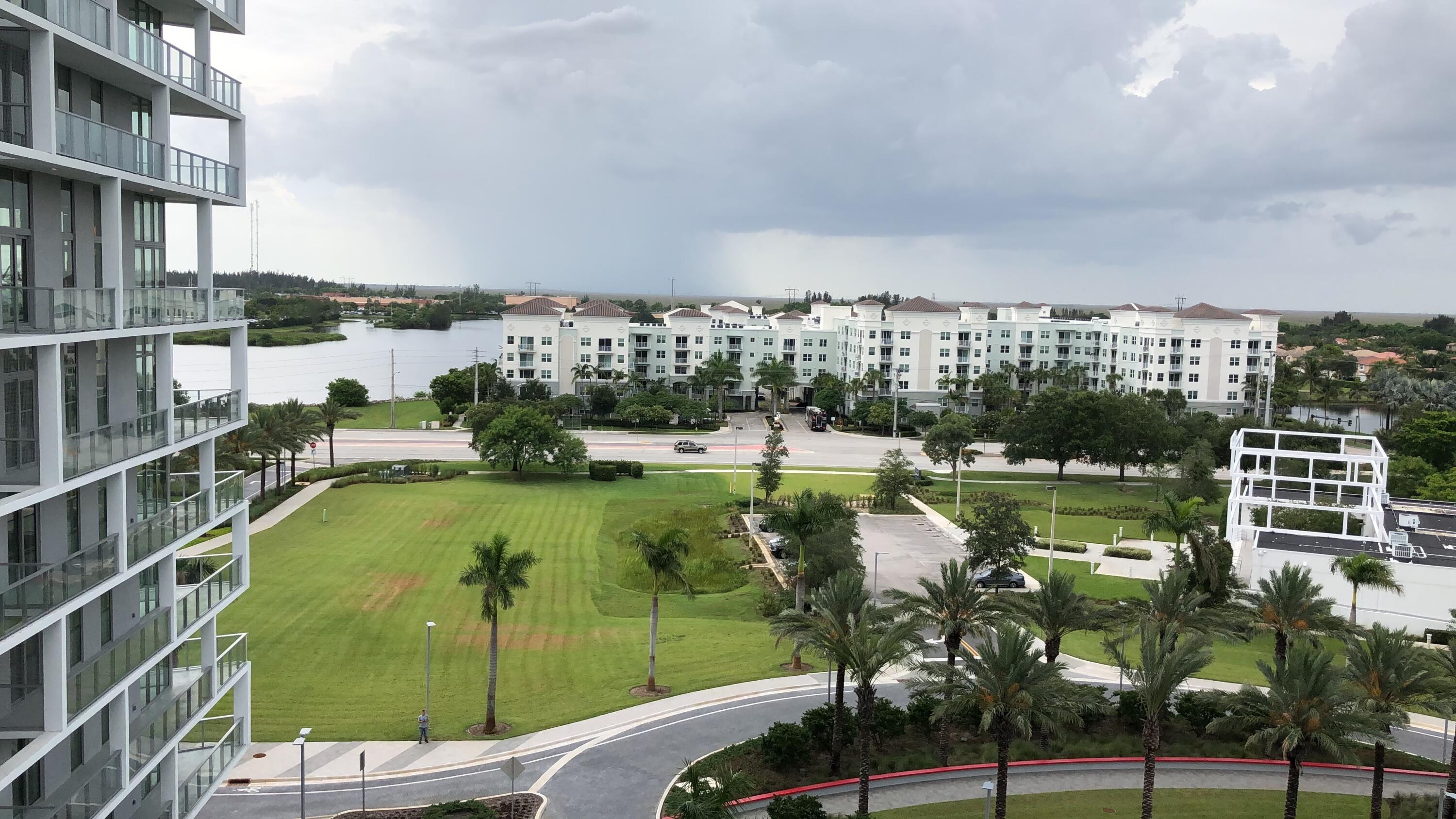 2000 Metropica Way 1609 Property Photo 23