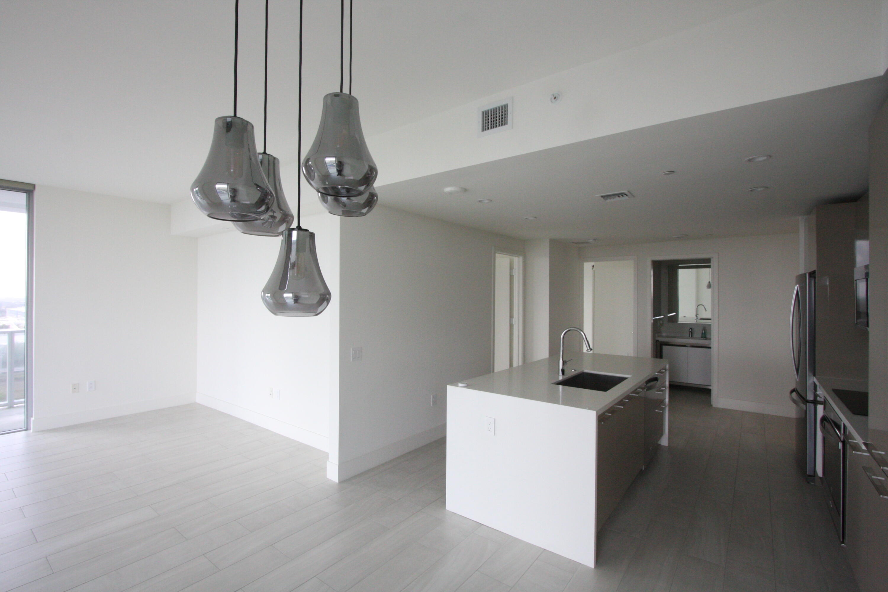 2000 Metropica Way 1609 Property Photo 35