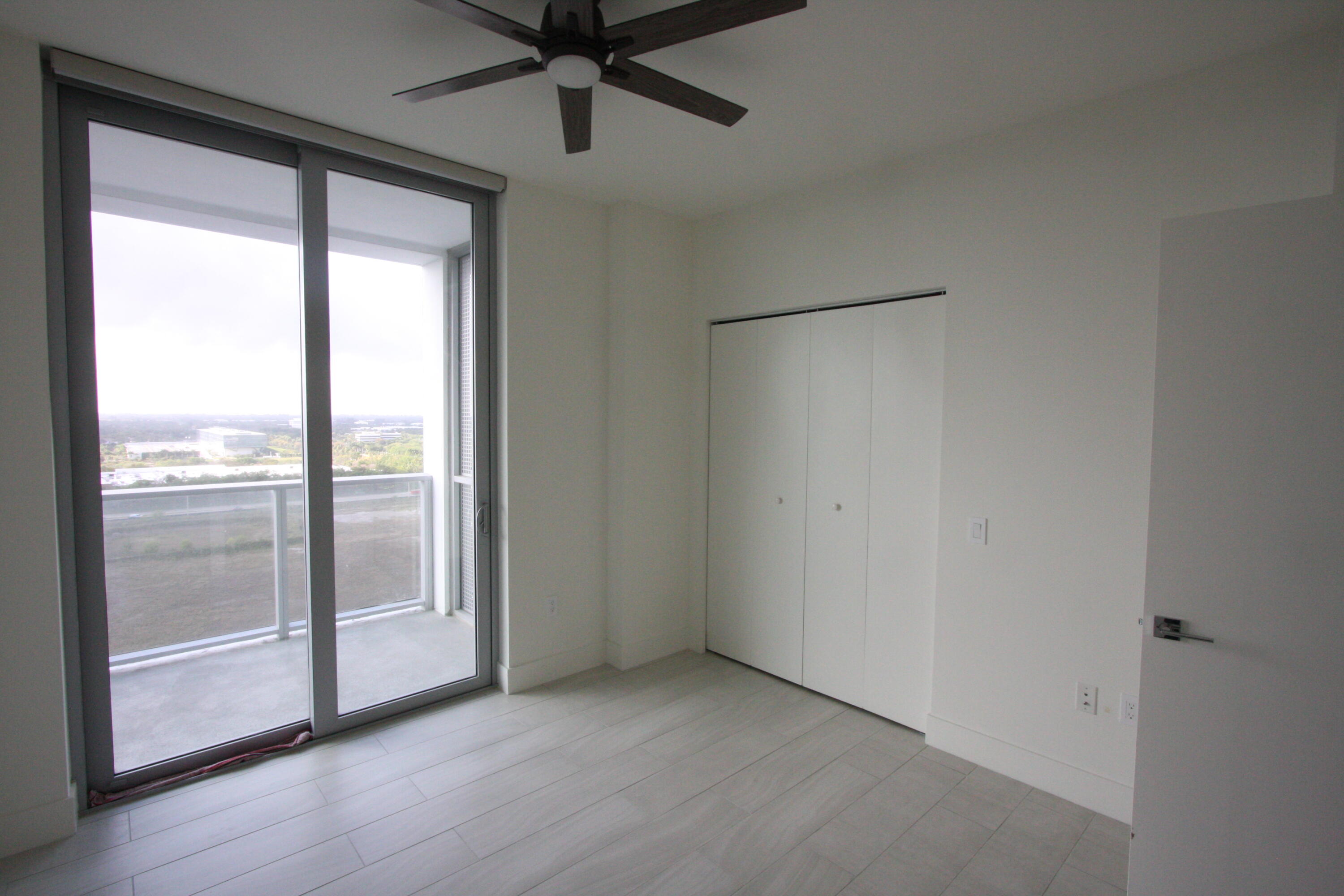 2000 Metropica Way 1609 Property Photo 42