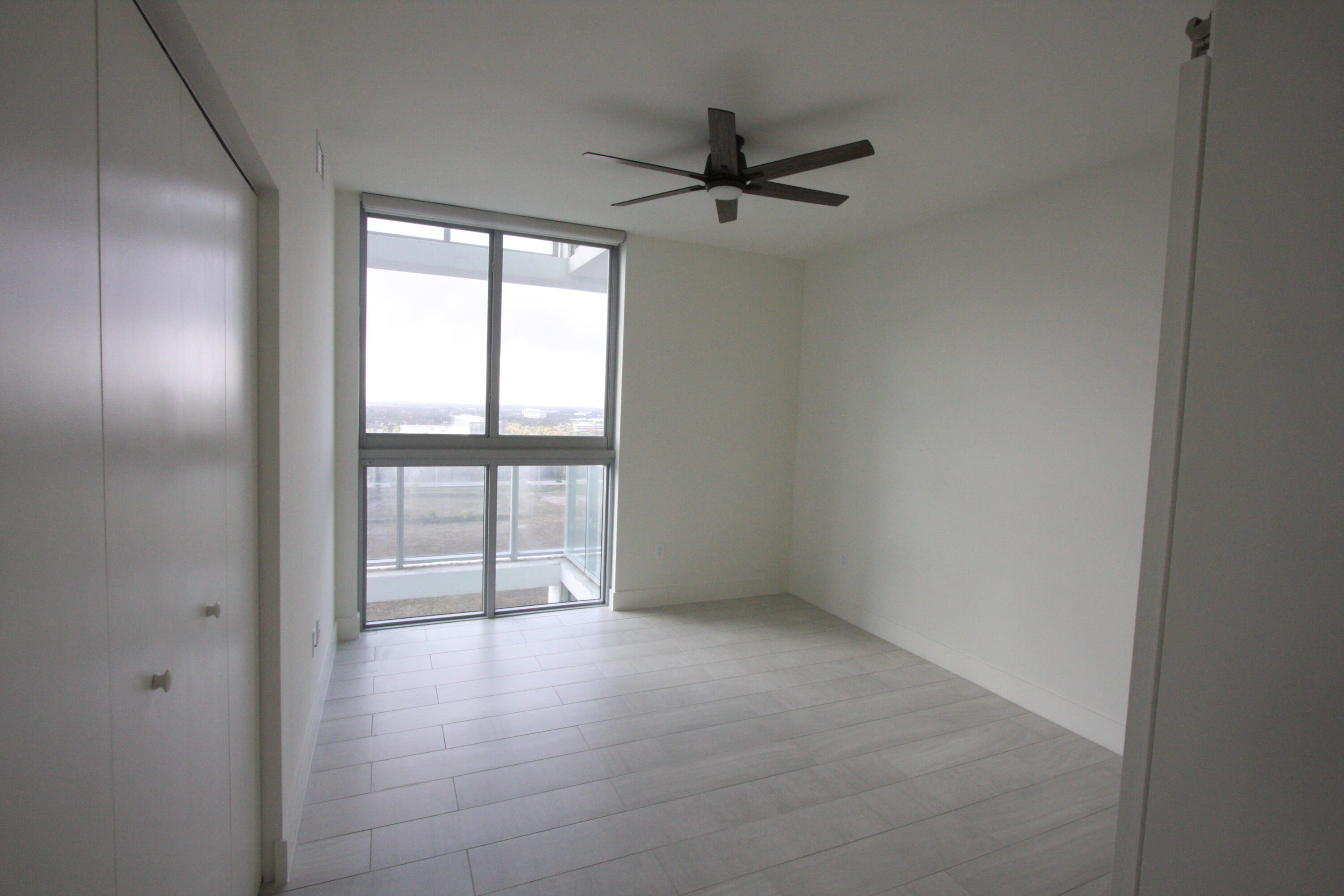 2000 Metropica Way 1609 Property Photo 43