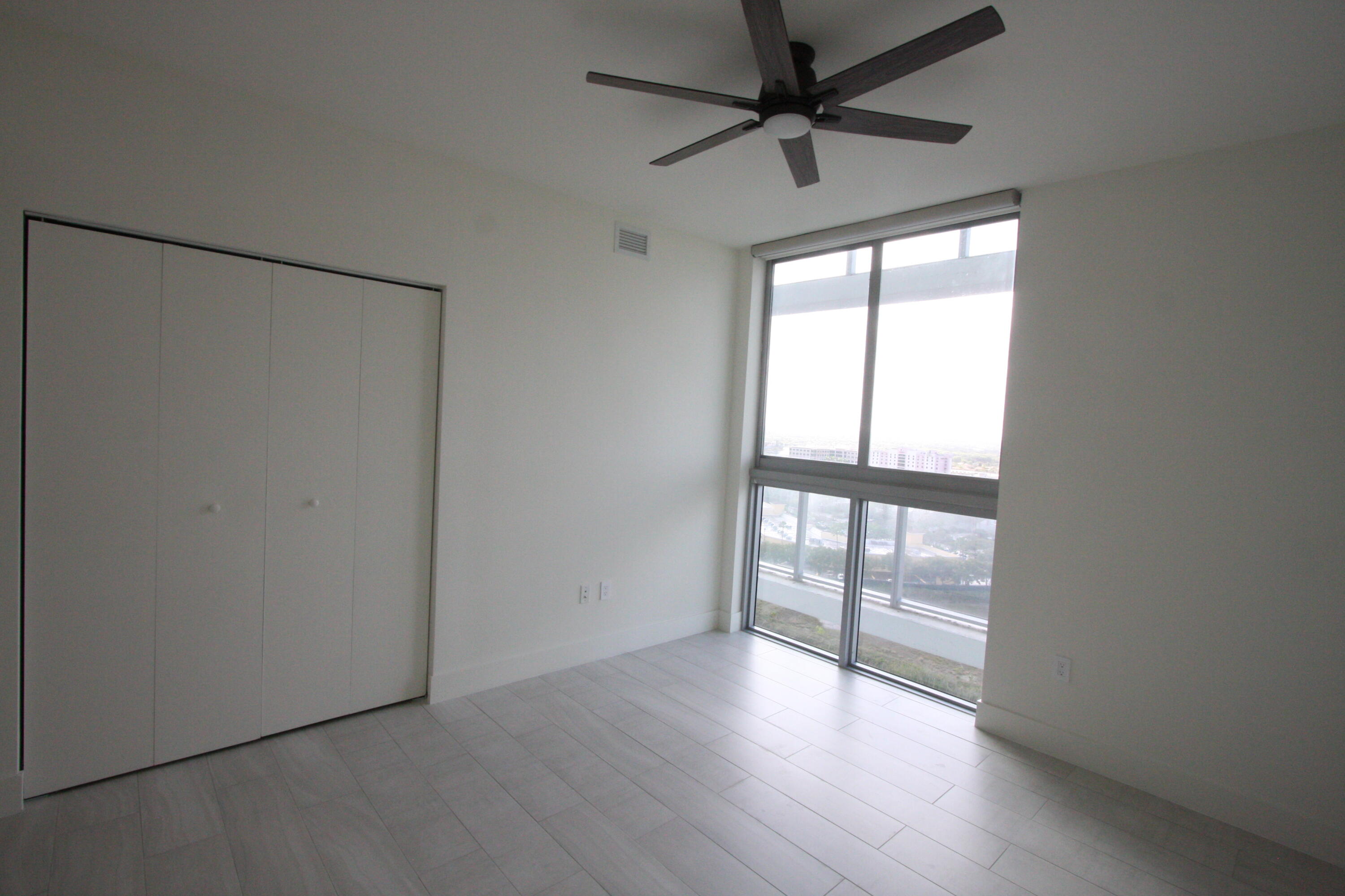 2000 Metropica Way 1609 Property Photo 44