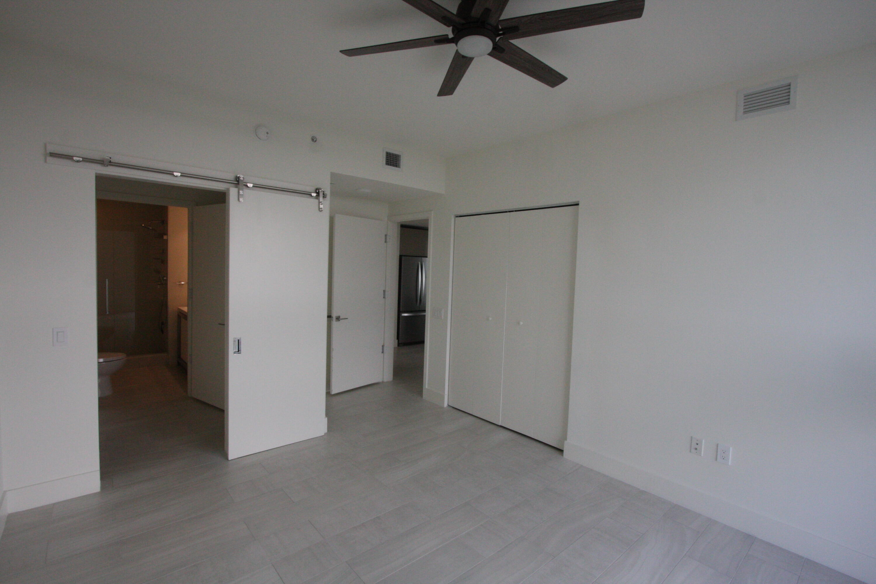 2000 Metropica Way 1609 Property Photo 45