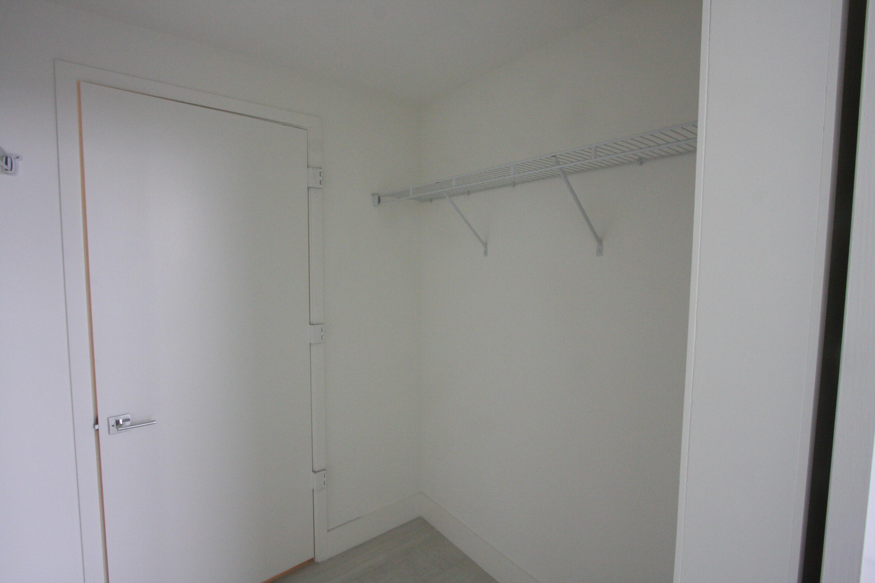2000 Metropica Way 1609 Property Photo 47