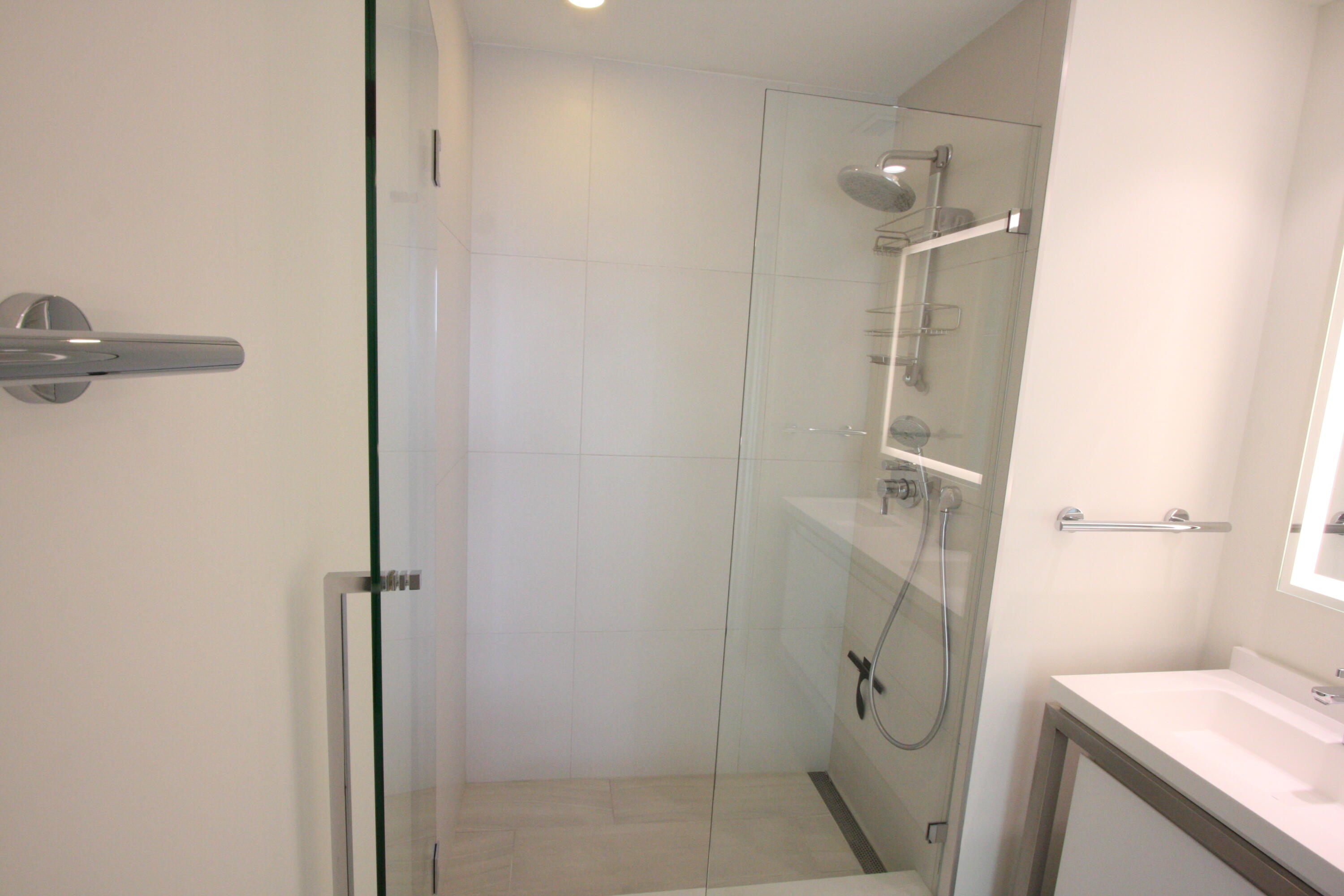 2000 Metropica Way 1609 Property Photo 49