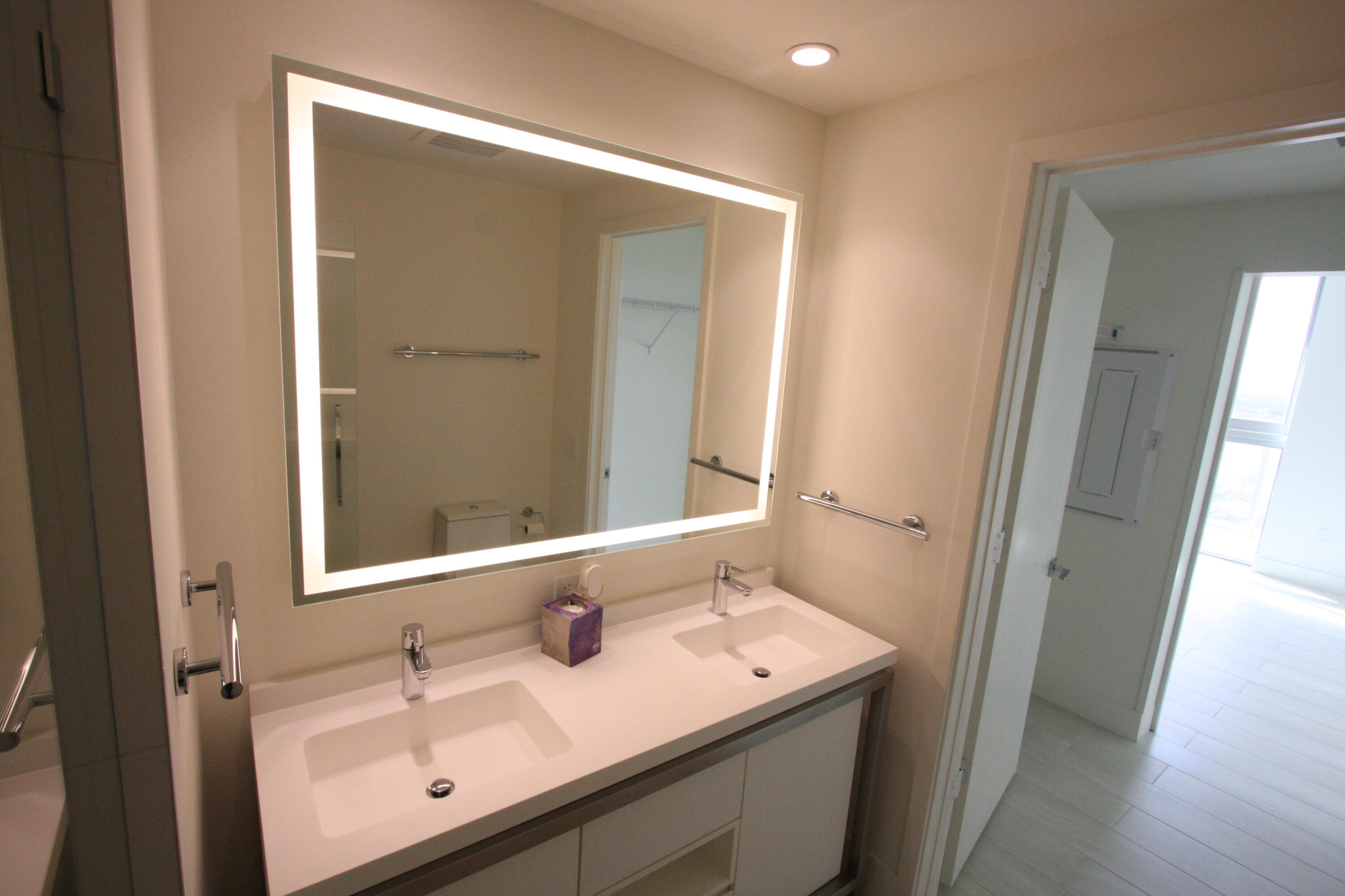 2000 Metropica Way 1609 Property Photo 50