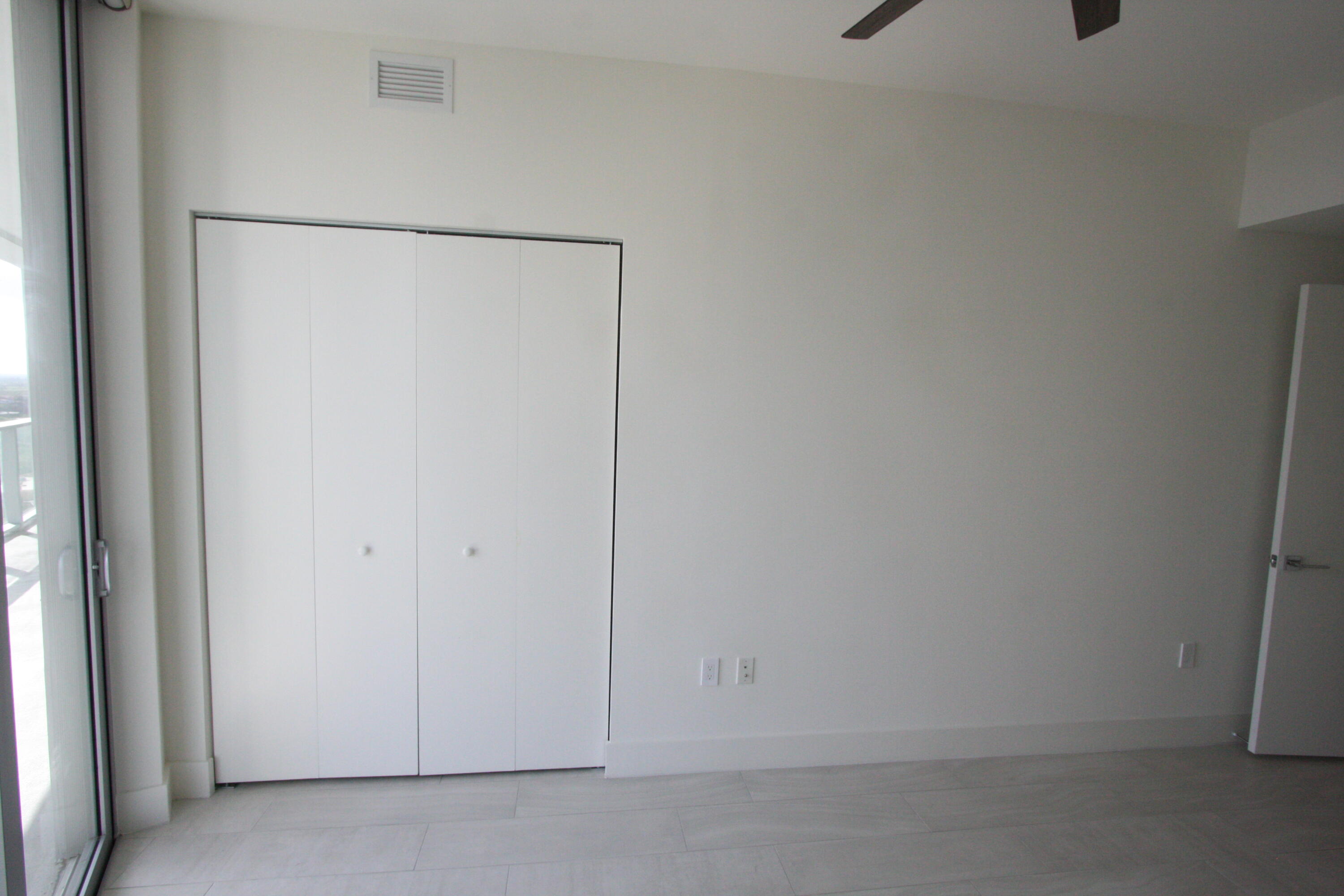2000 Metropica Way 1609 Property Photo 56