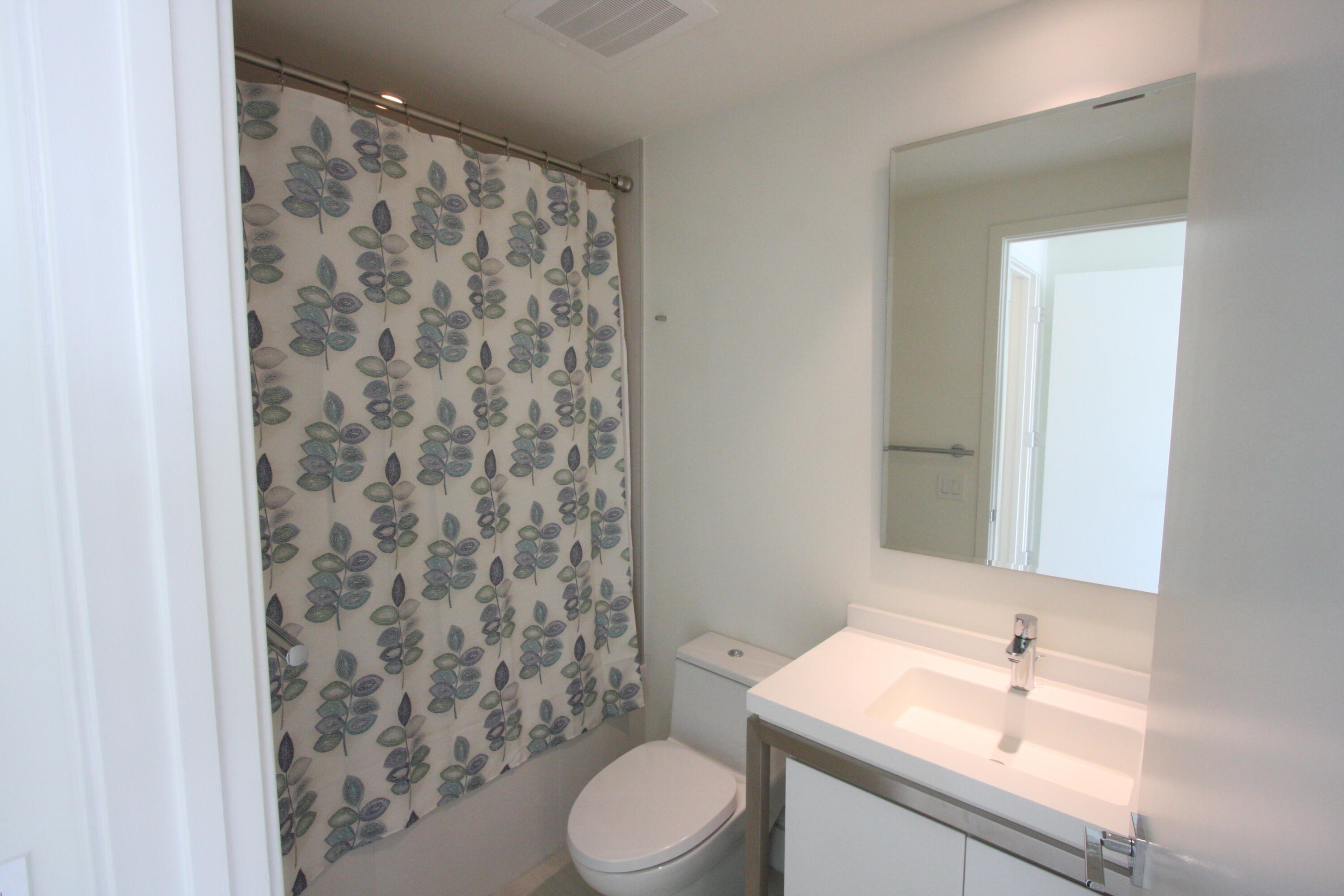 2000 Metropica Way 1609 Property Photo 57