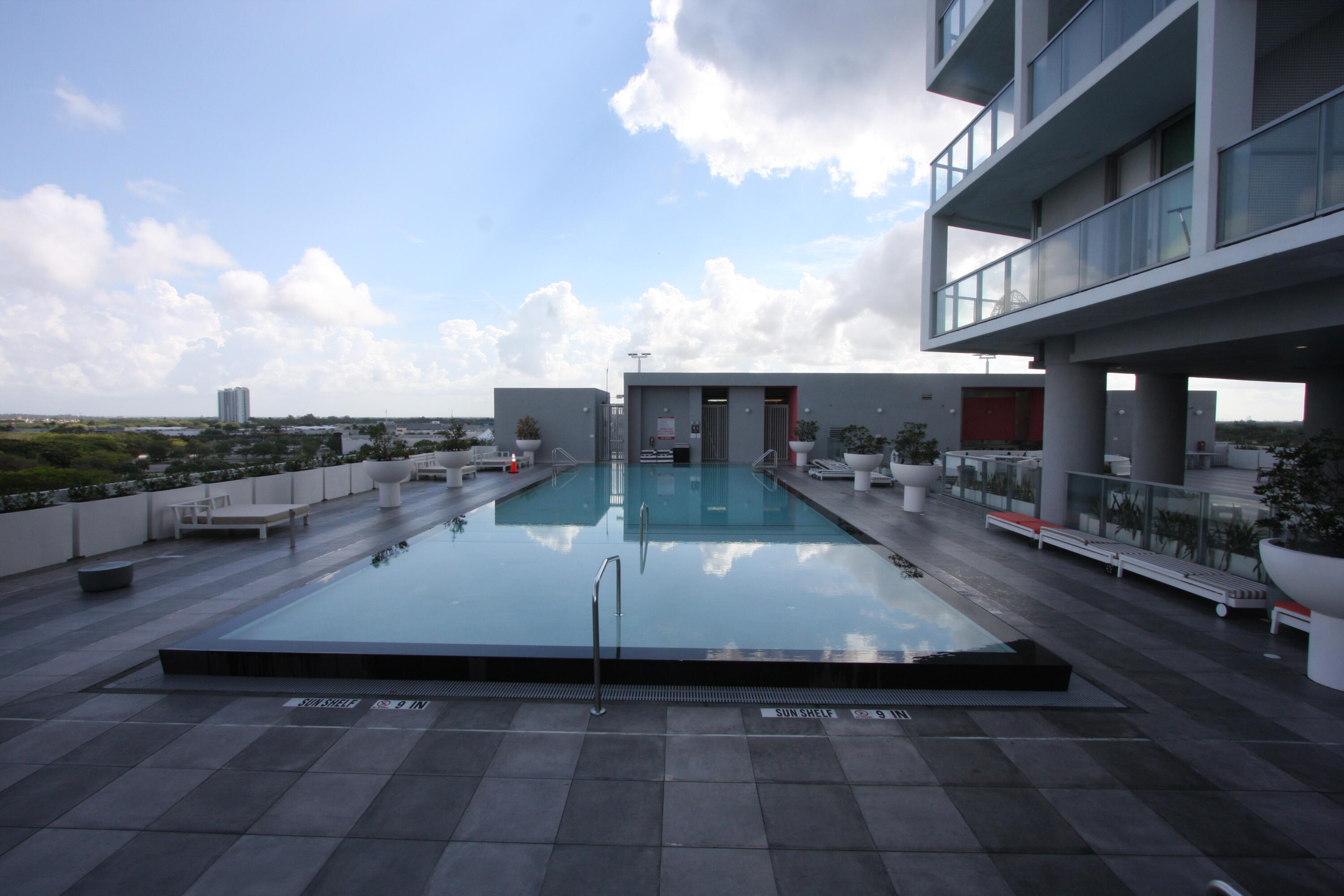 2000 Metropica Way 1609 Property Photo 78