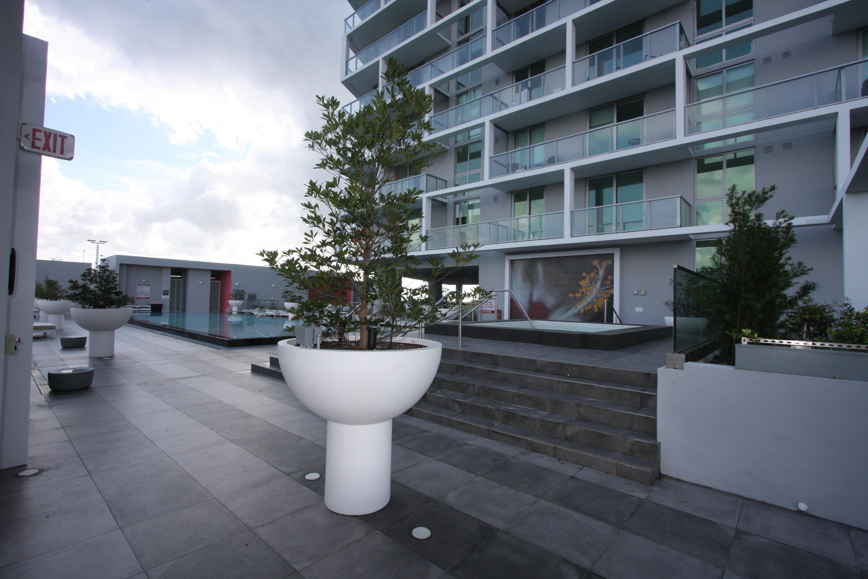 2000 Metropica Way 1609 Property Photo 80