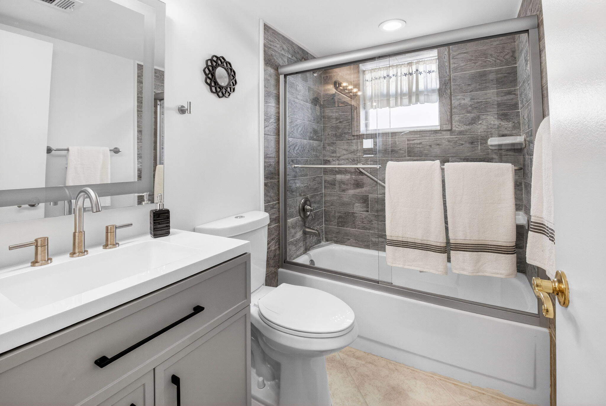 173 Flanders D Property Photo 29