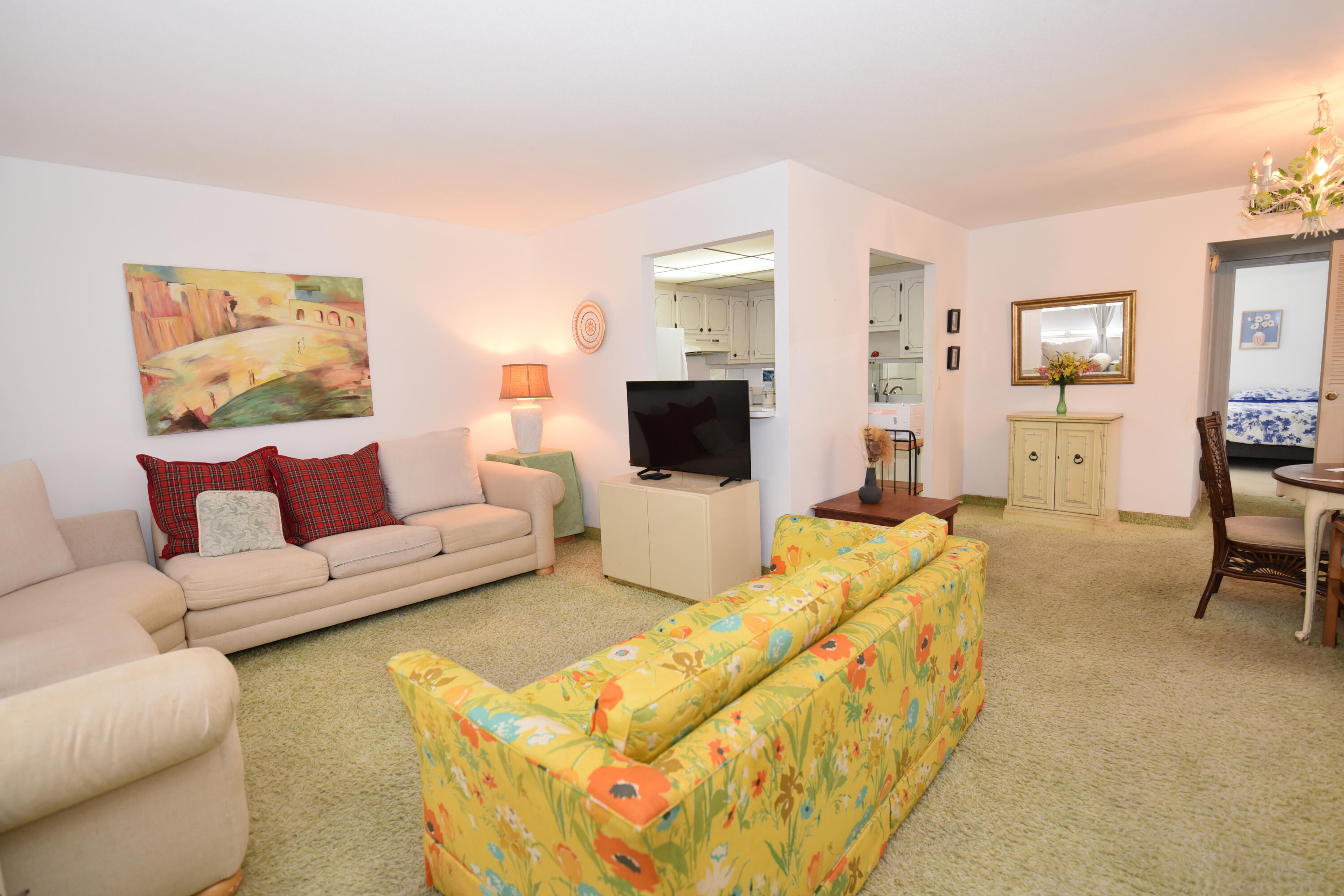 715 Saxony O Property Photo 6