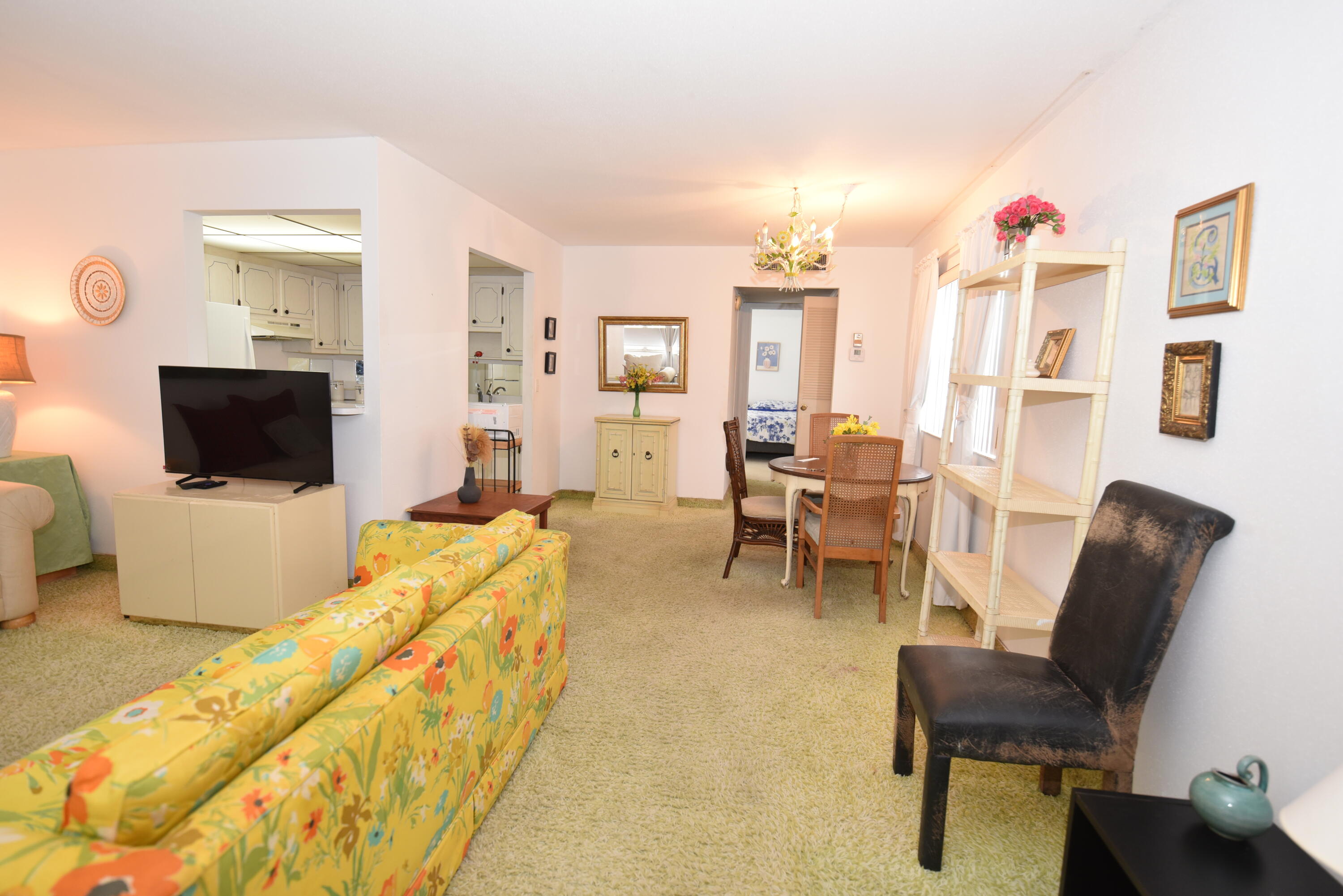 715 Saxony O Property Photo 7