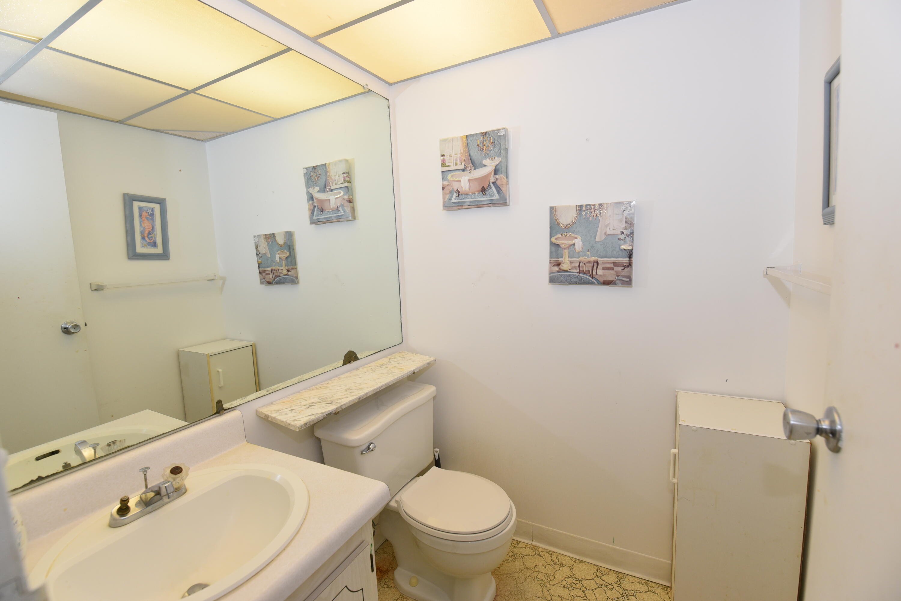 715 Saxony O Property Photo 9