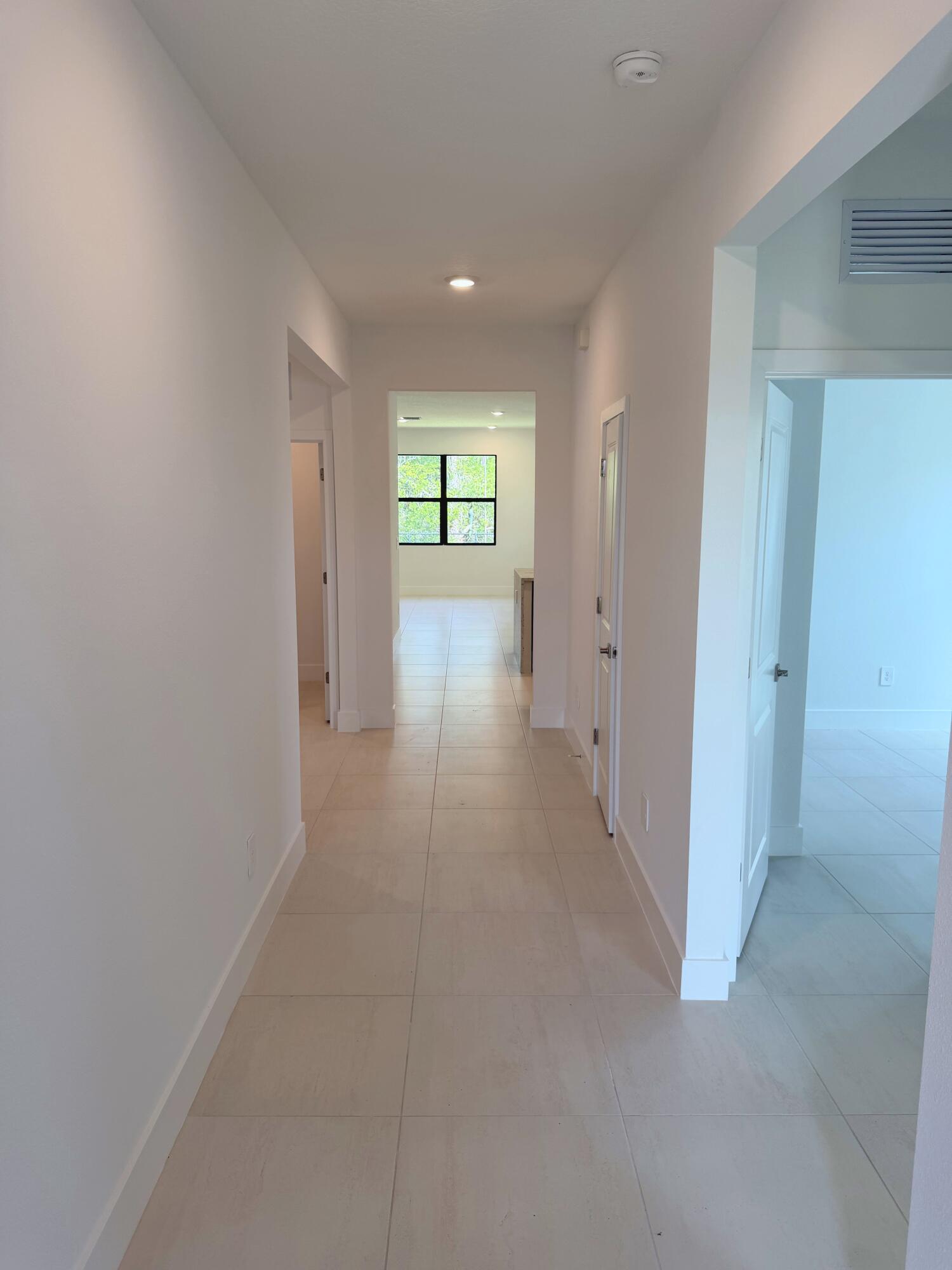 6570 Se Park Trace Drive Property Photo 9